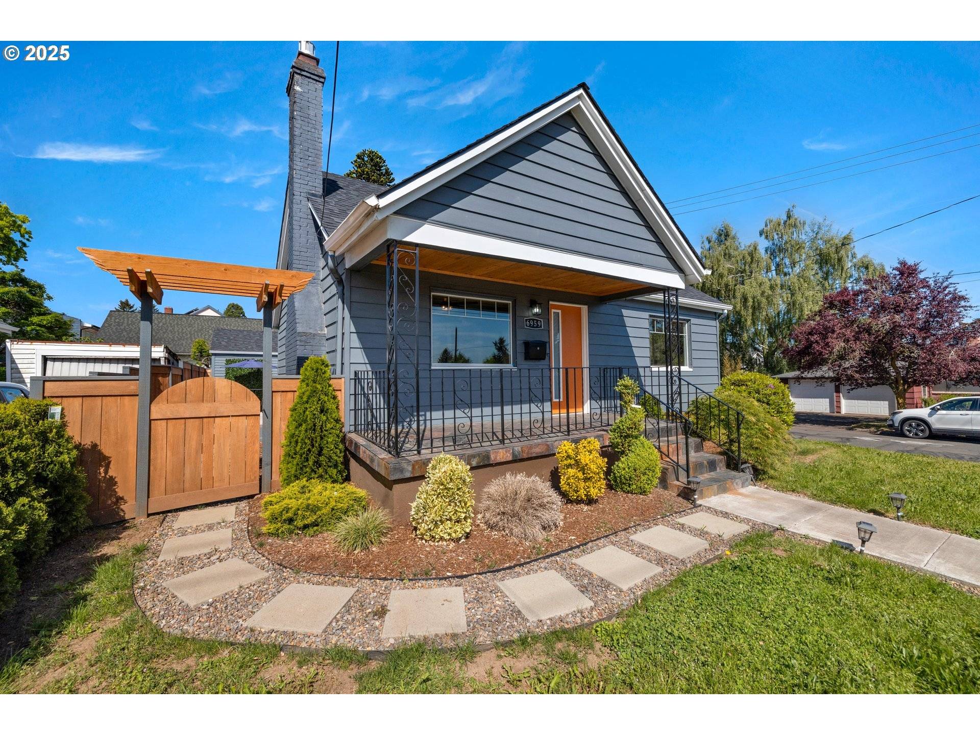 Portland, OR 97217,6959 N DENVER AVE