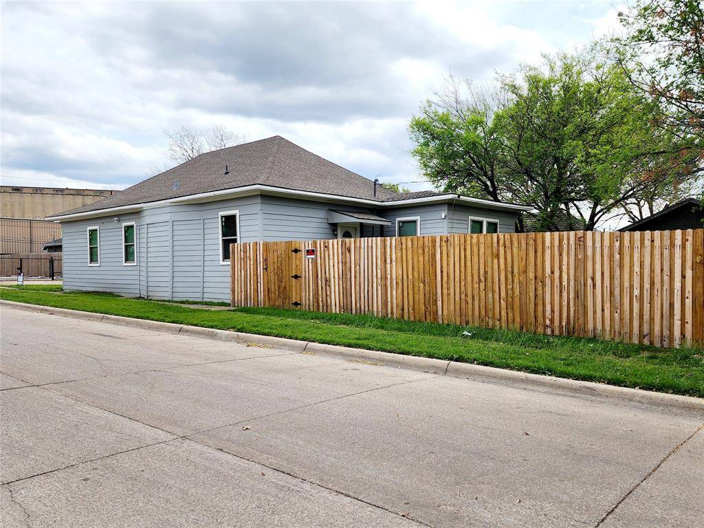 Fort Worth, TX 76110,2000 May Street
