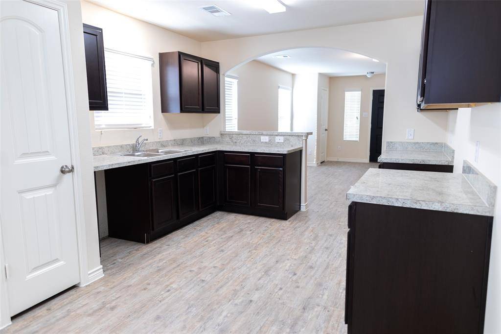 Ennis, TX 75119,1404 Starling Lane