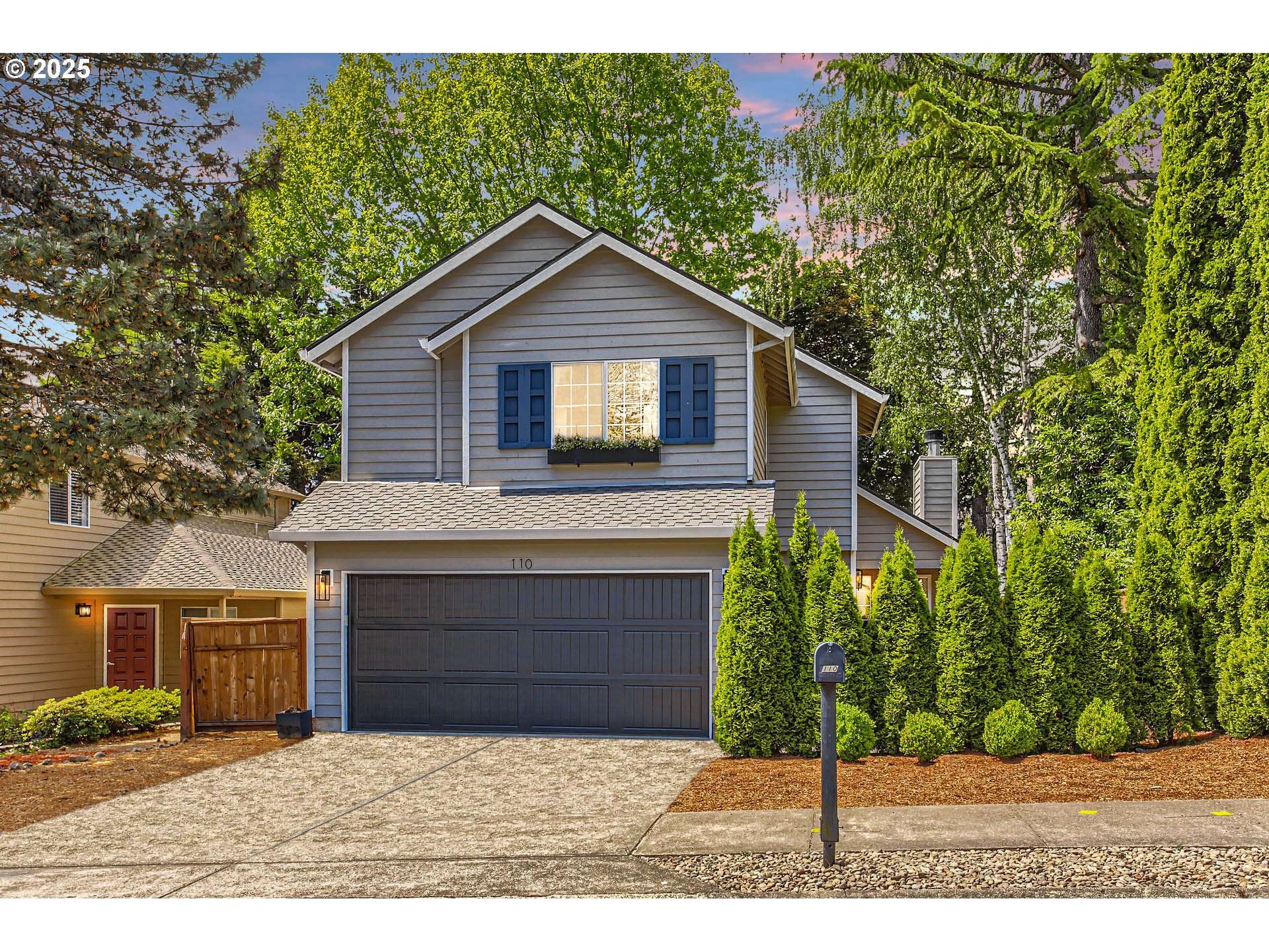 Lake Oswego, OR 97035,110 KINGSGATE RD