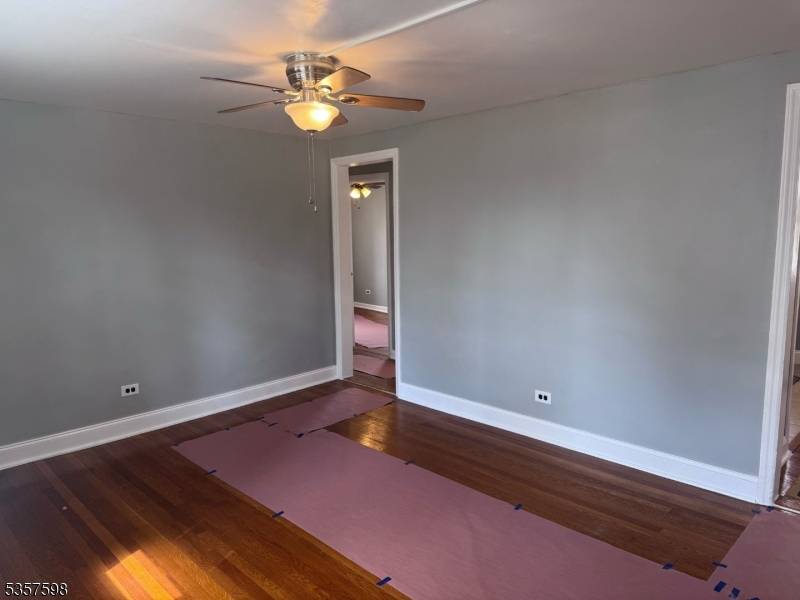 Roselle Boro, NJ 07203,1605 Wood Ave #E1