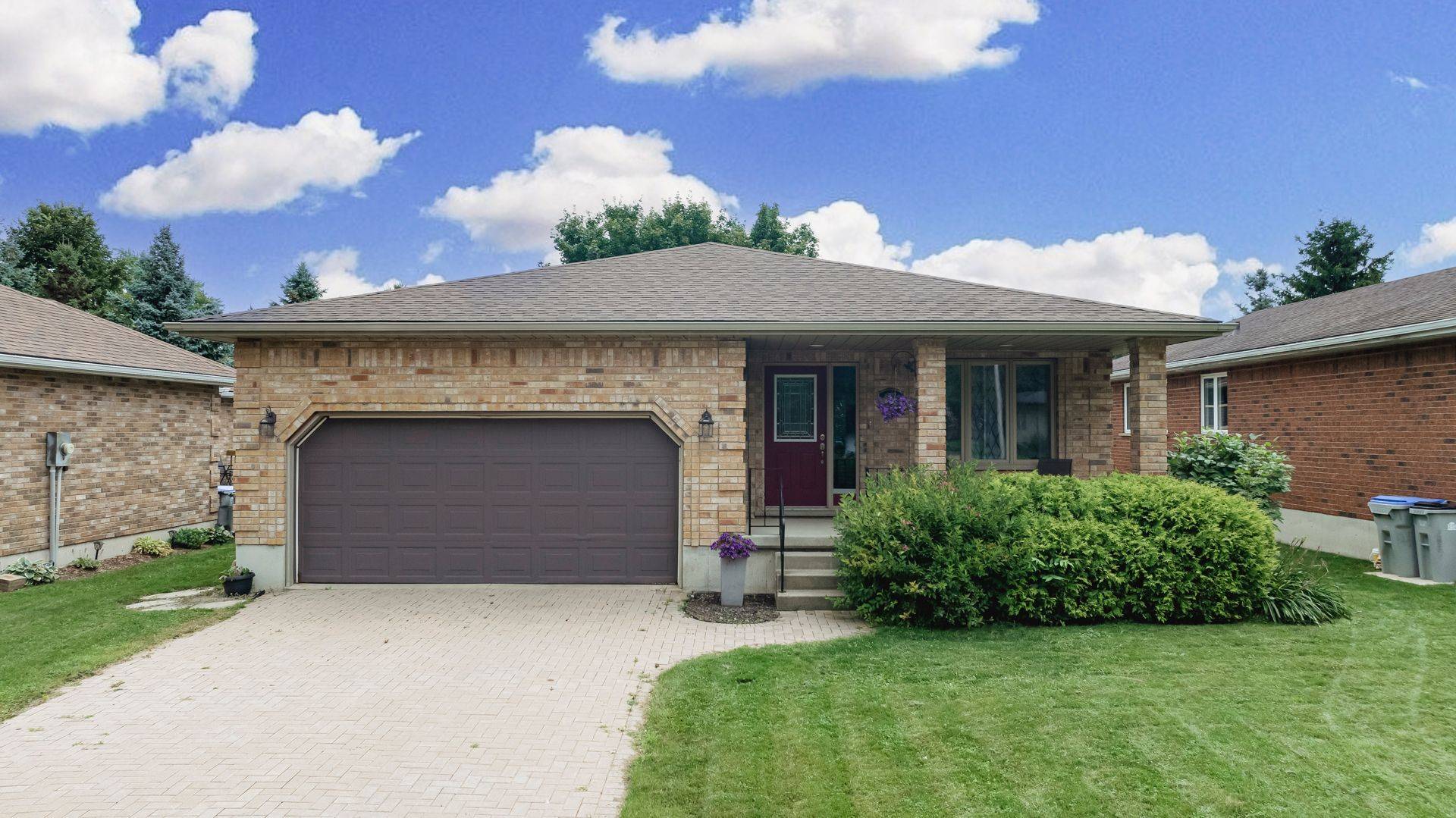 West Perth, ON N0K 1N0,87 Napier ST