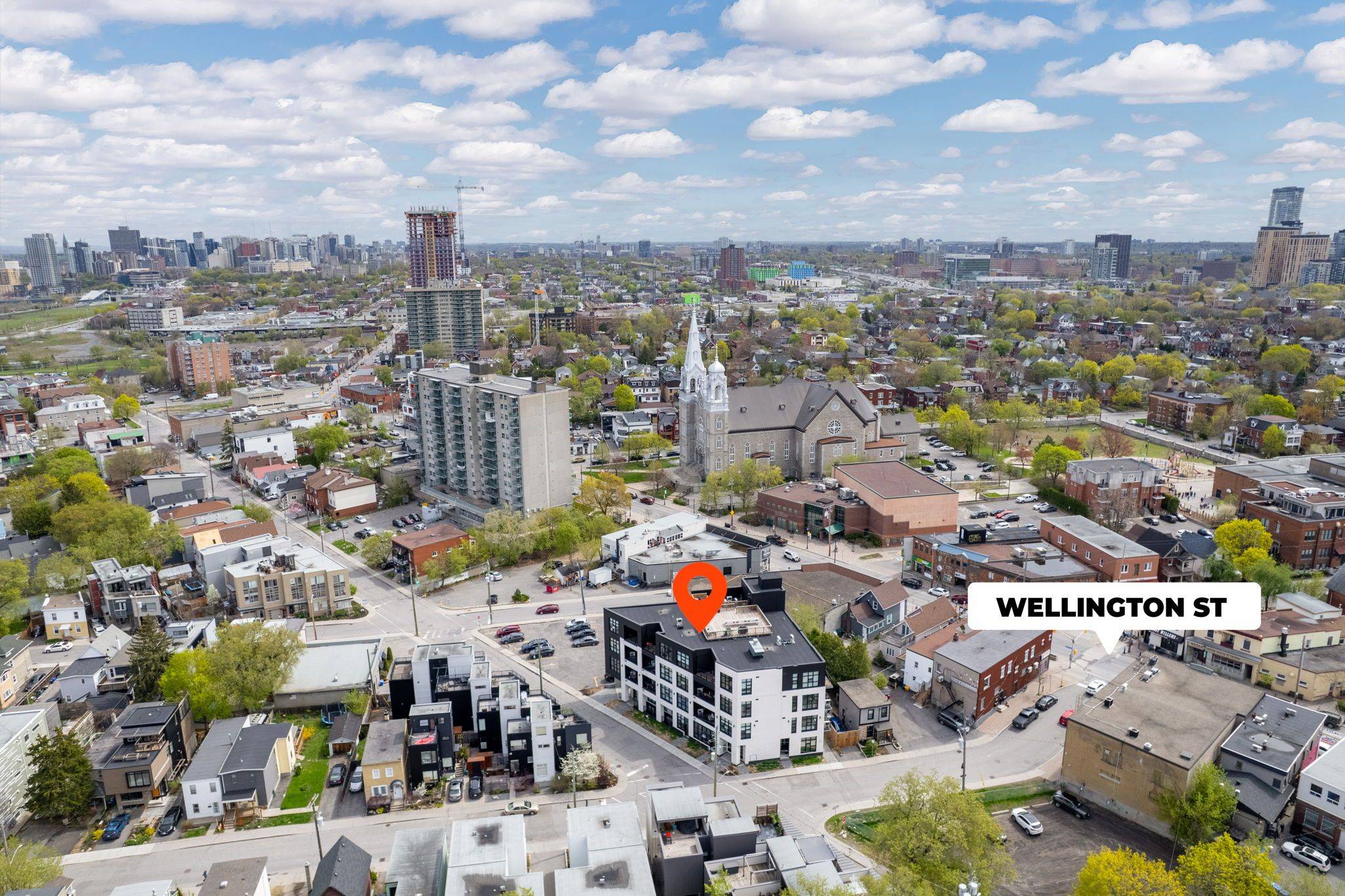 West Centre Town, ON K1Y 1T7,101 Pinhey ST #304