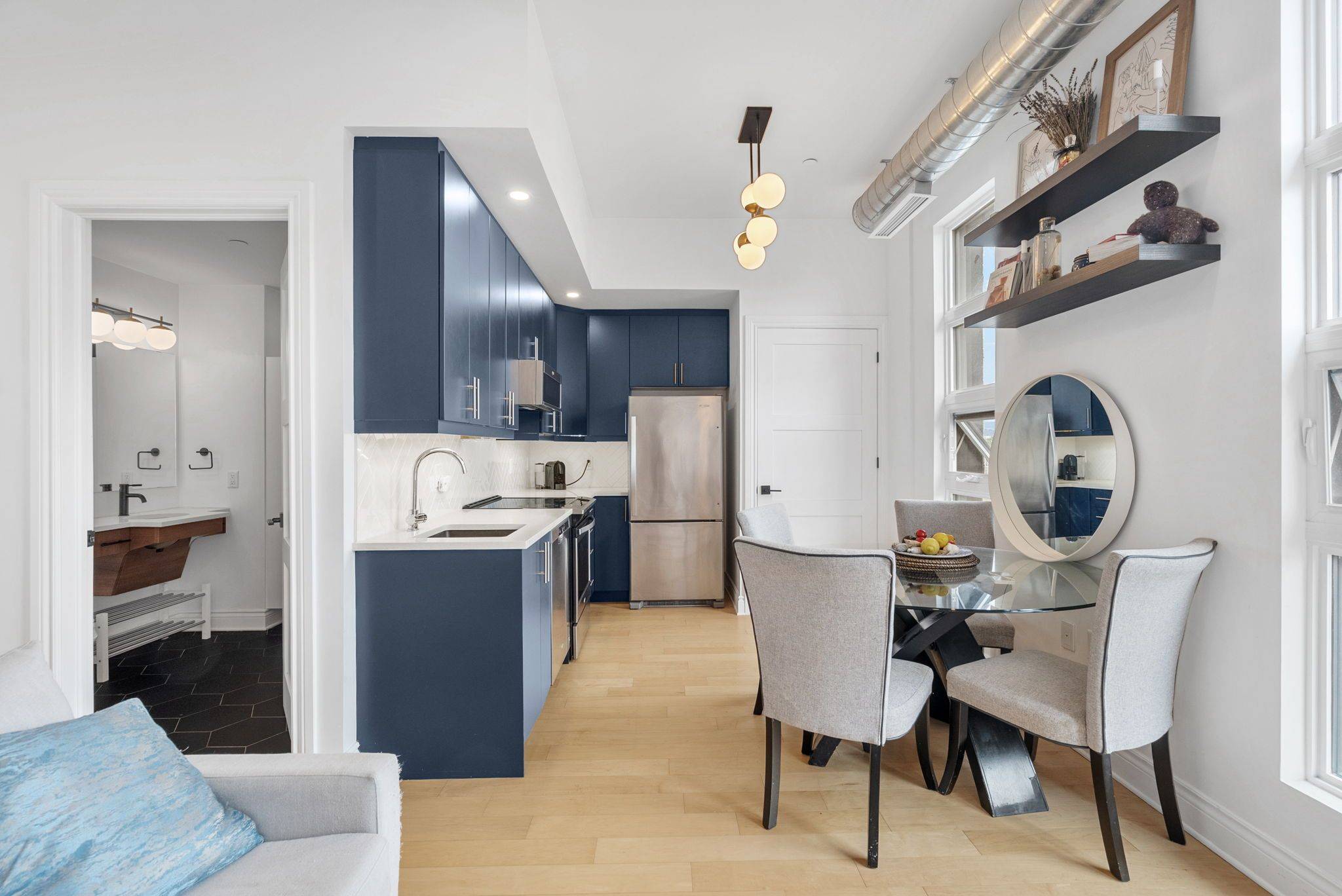 West Centre Town, ON K1Y 1T7,101 Pinhey ST #304