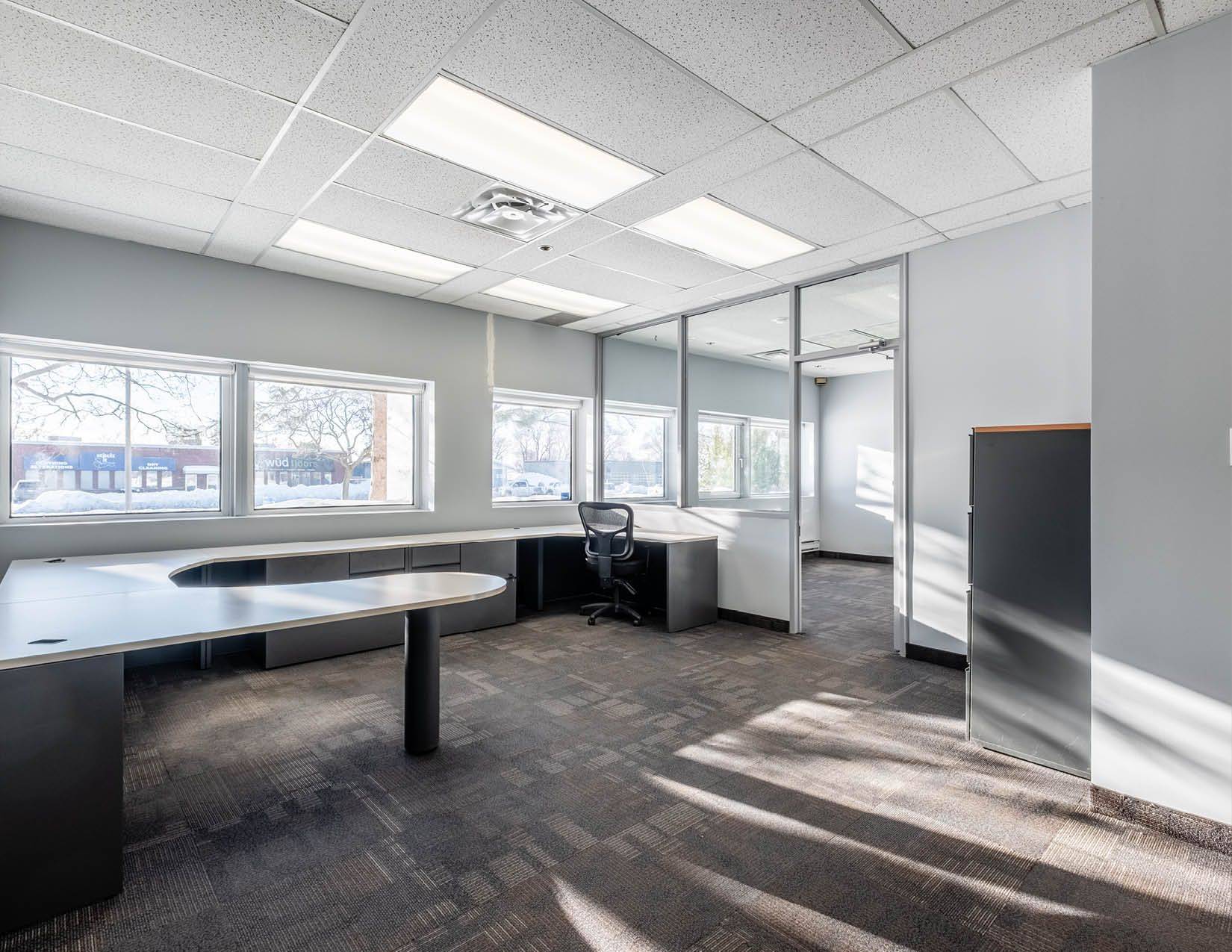 Oakville, ON L6K 0H5,201 Speers RD #Opt. 2