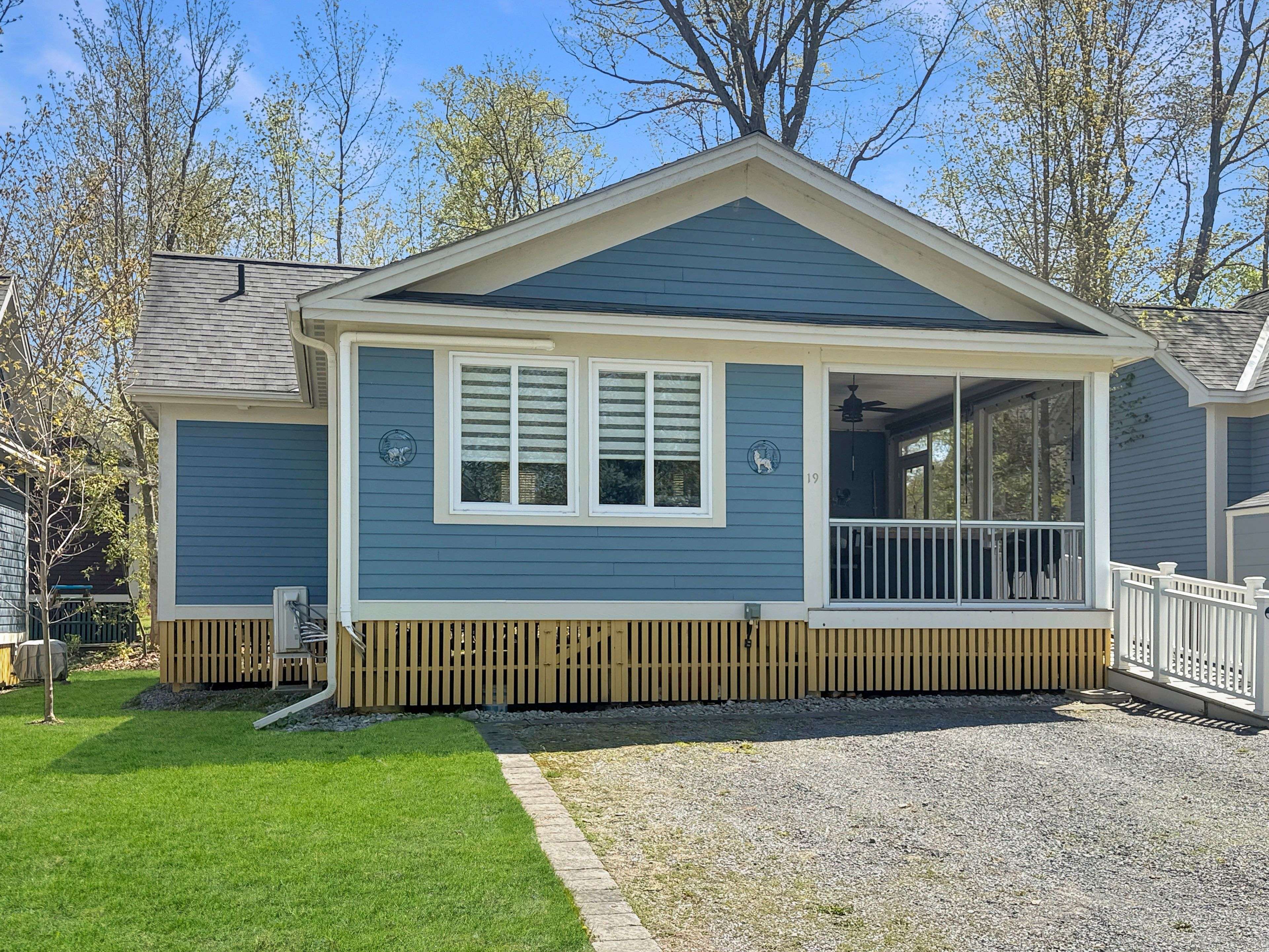 Prince Edward County, ON K0K 1P0,19 Farm View LN #174