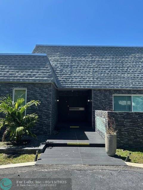 Pompano Beach, FL 33069,1129 W Cypress Dr