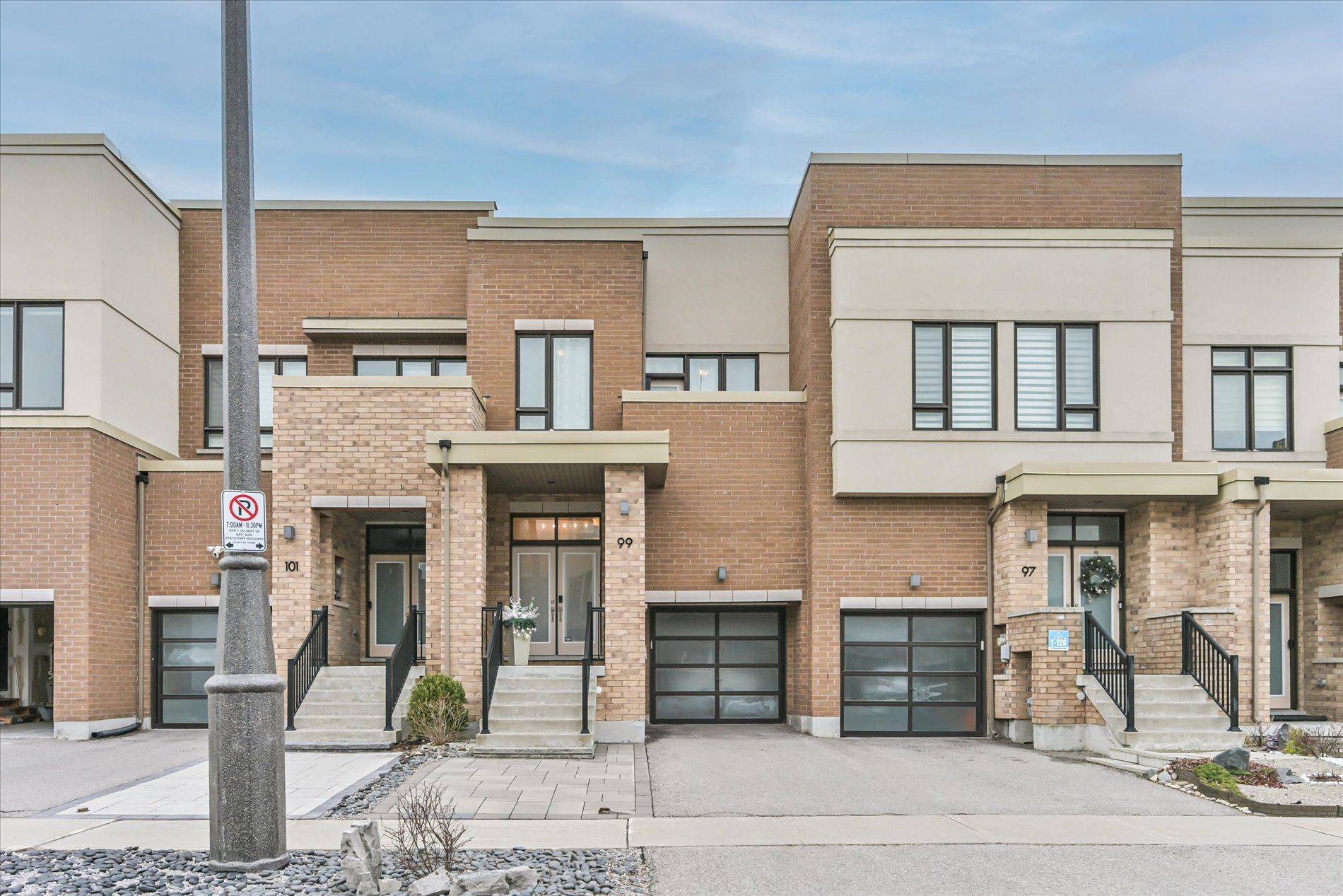 Richmond Hill, ON L4E 0Y9,99 Denarius CRES
