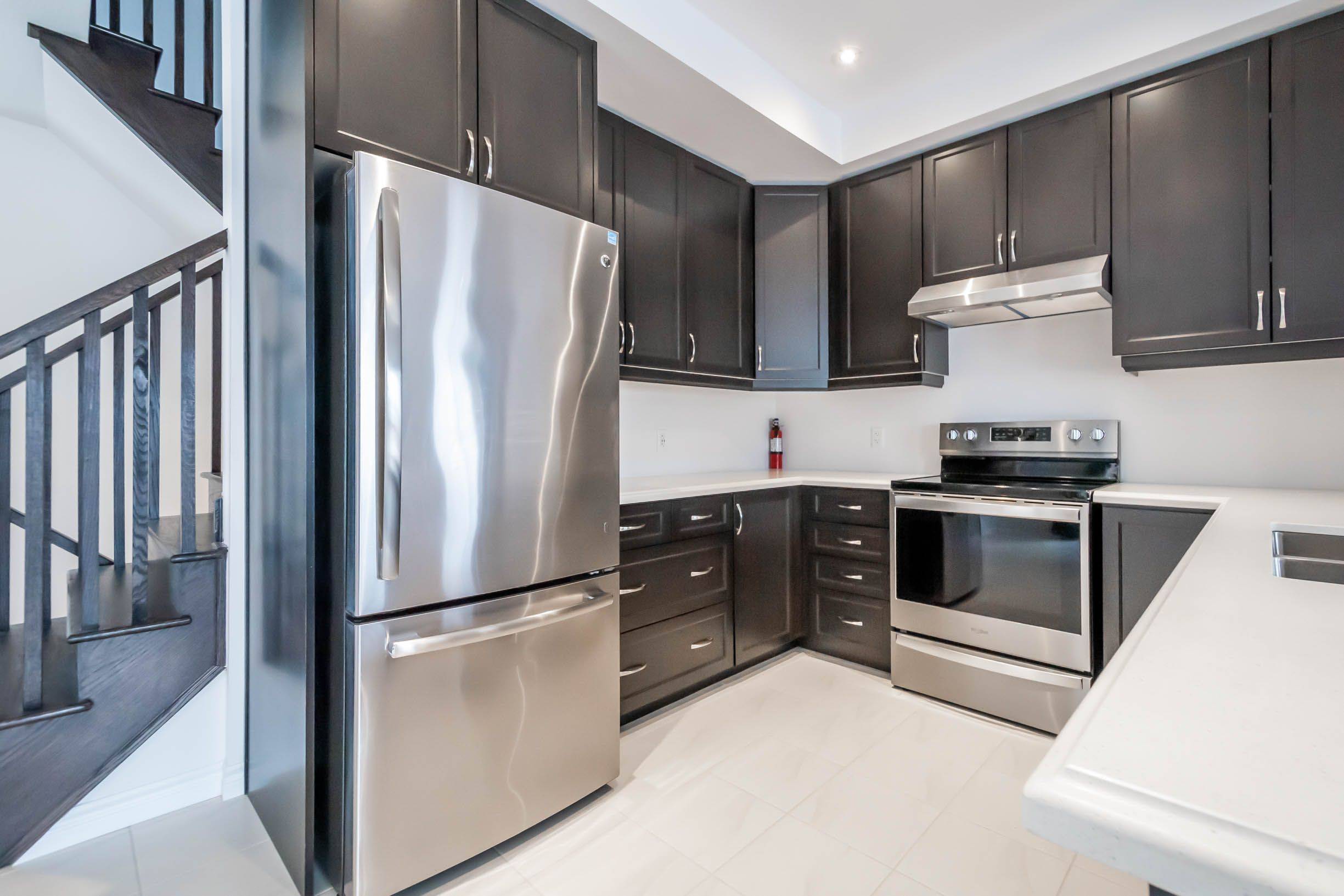 Lincoln, ON L0R 1B4,3981 Crown ST