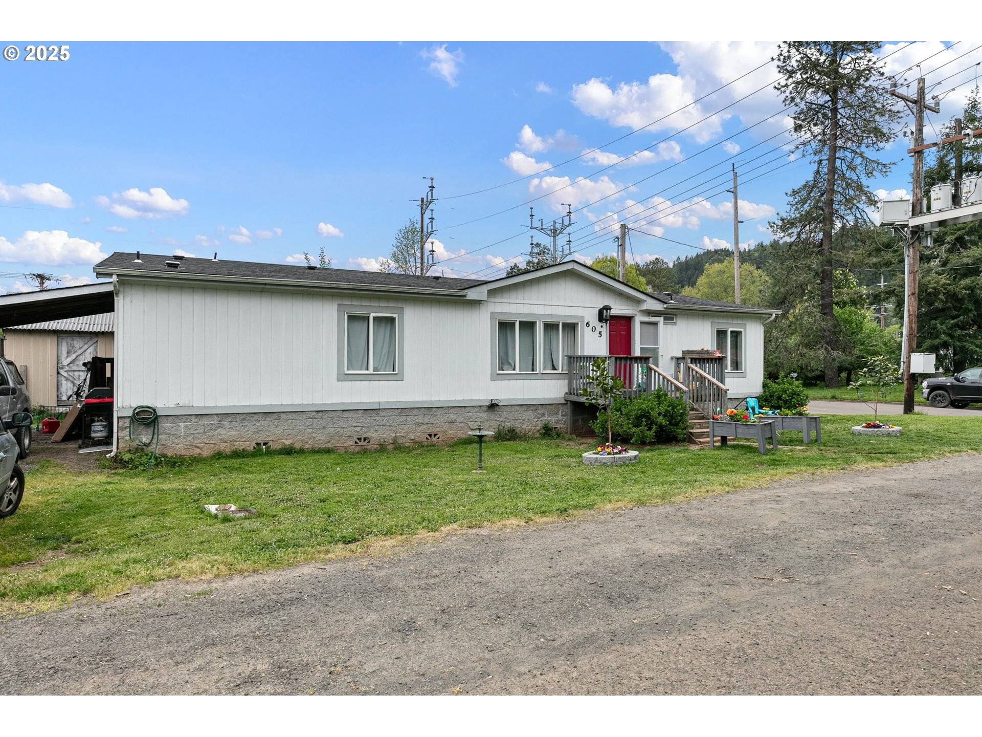 Drain, OR 97435,605 BEECH ST