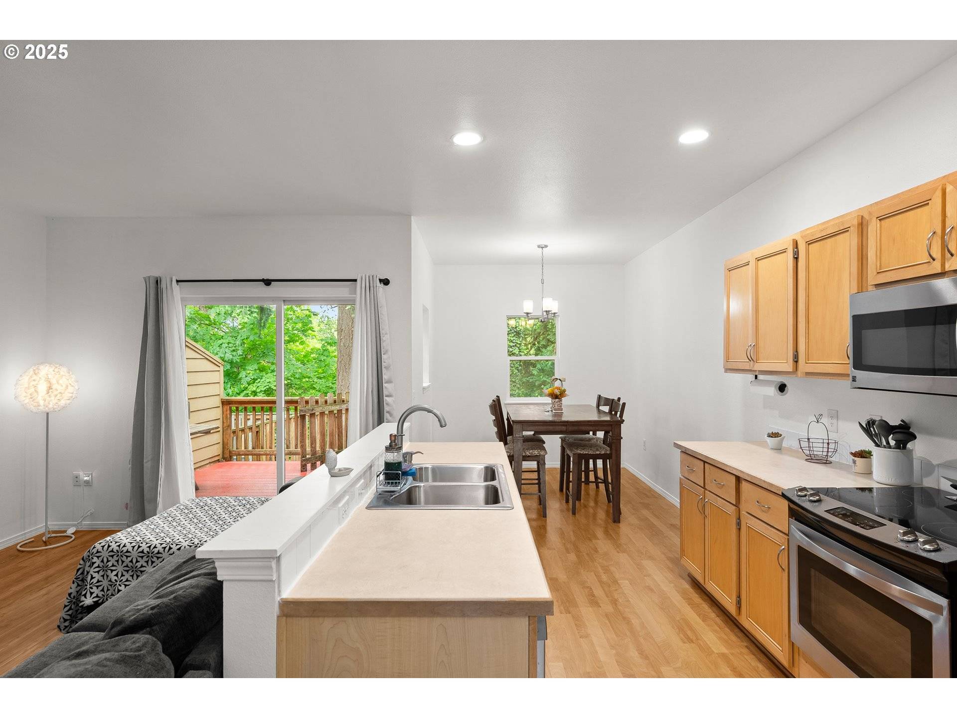 Hillsboro, OR 97006,1191 NE ARROYO AVE