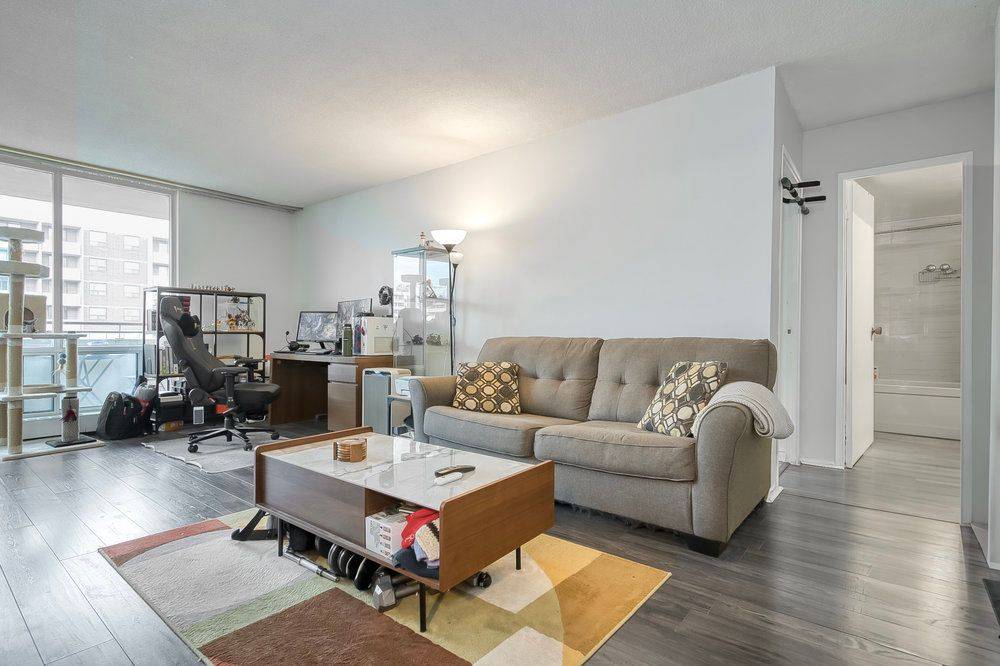 Toronto E04, ON M1P 4S5,101 Prudential DR #1410