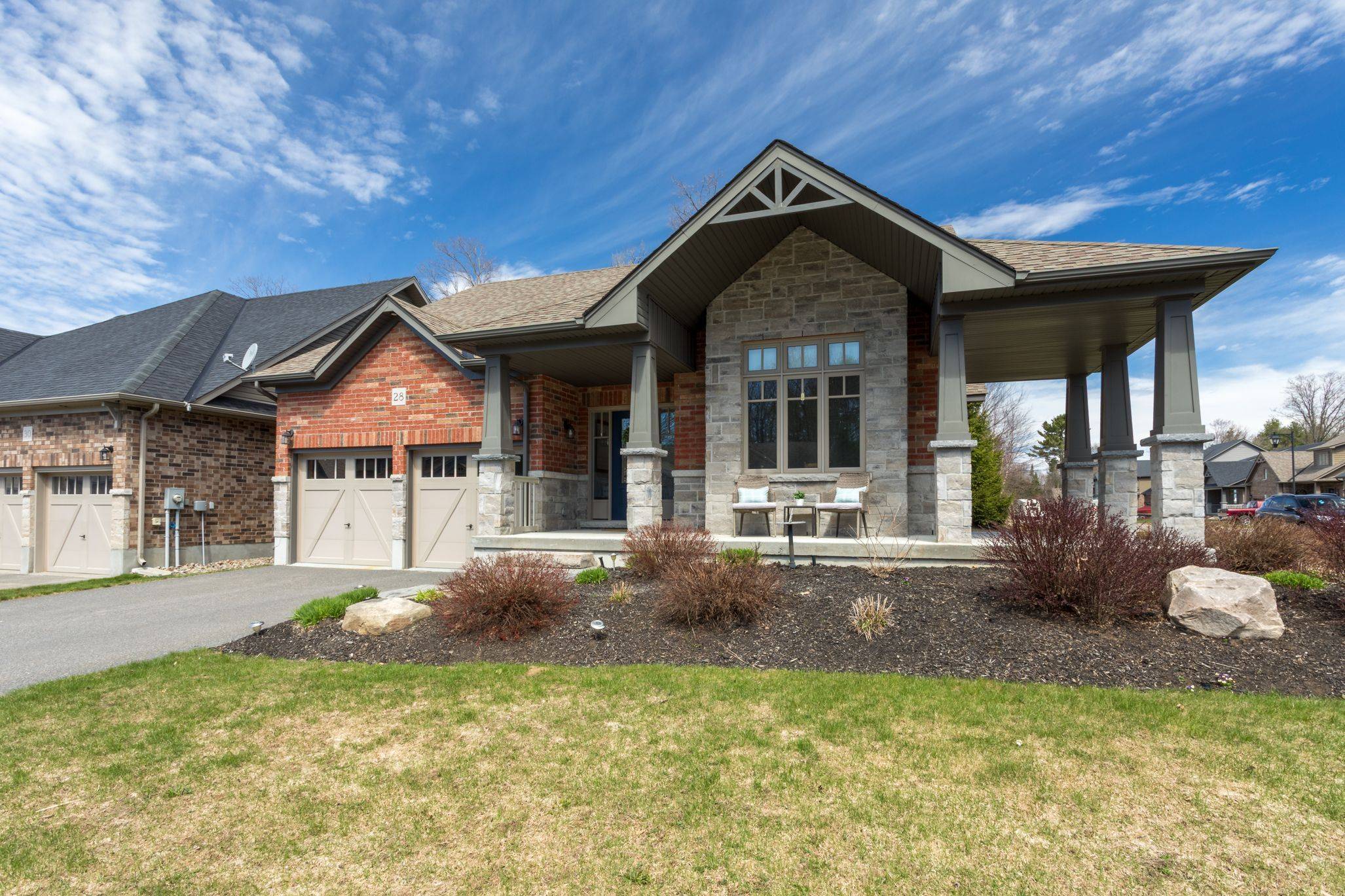 Huntsville, ON P1H 0C2,28 Prestwick DR