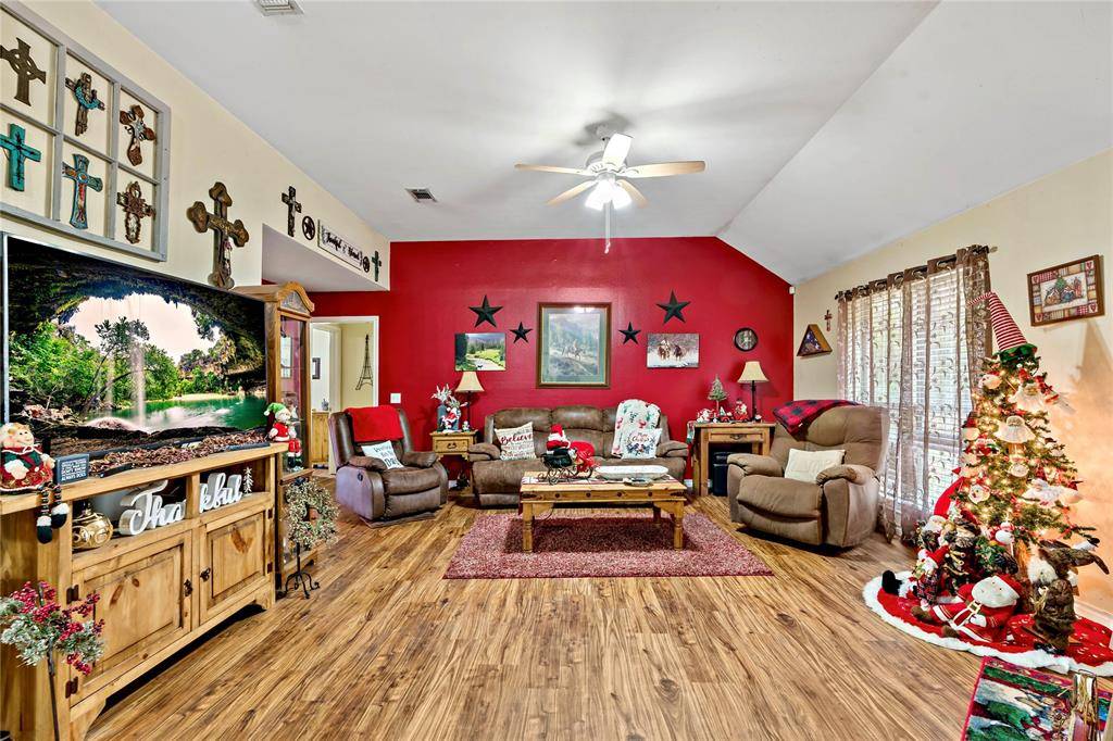 Reno, TX 75462,6120 Glenwood Drive