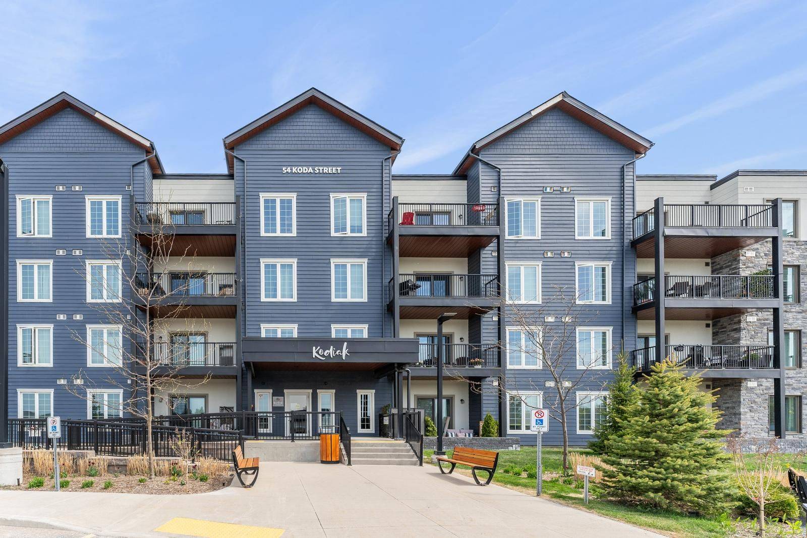 Barrie, ON L9J 0J6,54 Koda ST #115