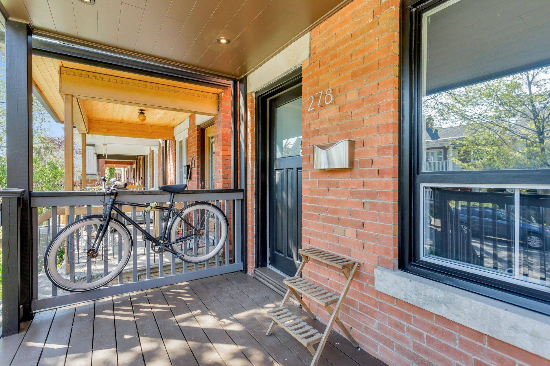 Toronto C01, ON M6H 3W3,278 St. Clarens AVE