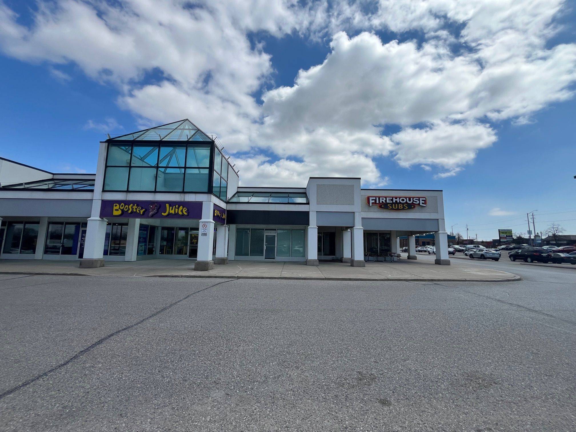 Clarington, ON L1E 2J5,1414 King ST E #23