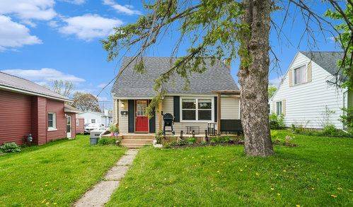 Smiths Falls, ON K7A 3G4,11 Mckenzie AVE