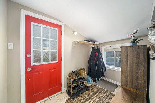 Smiths Falls, ON K7A 3G4,11 Mckenzie AVE