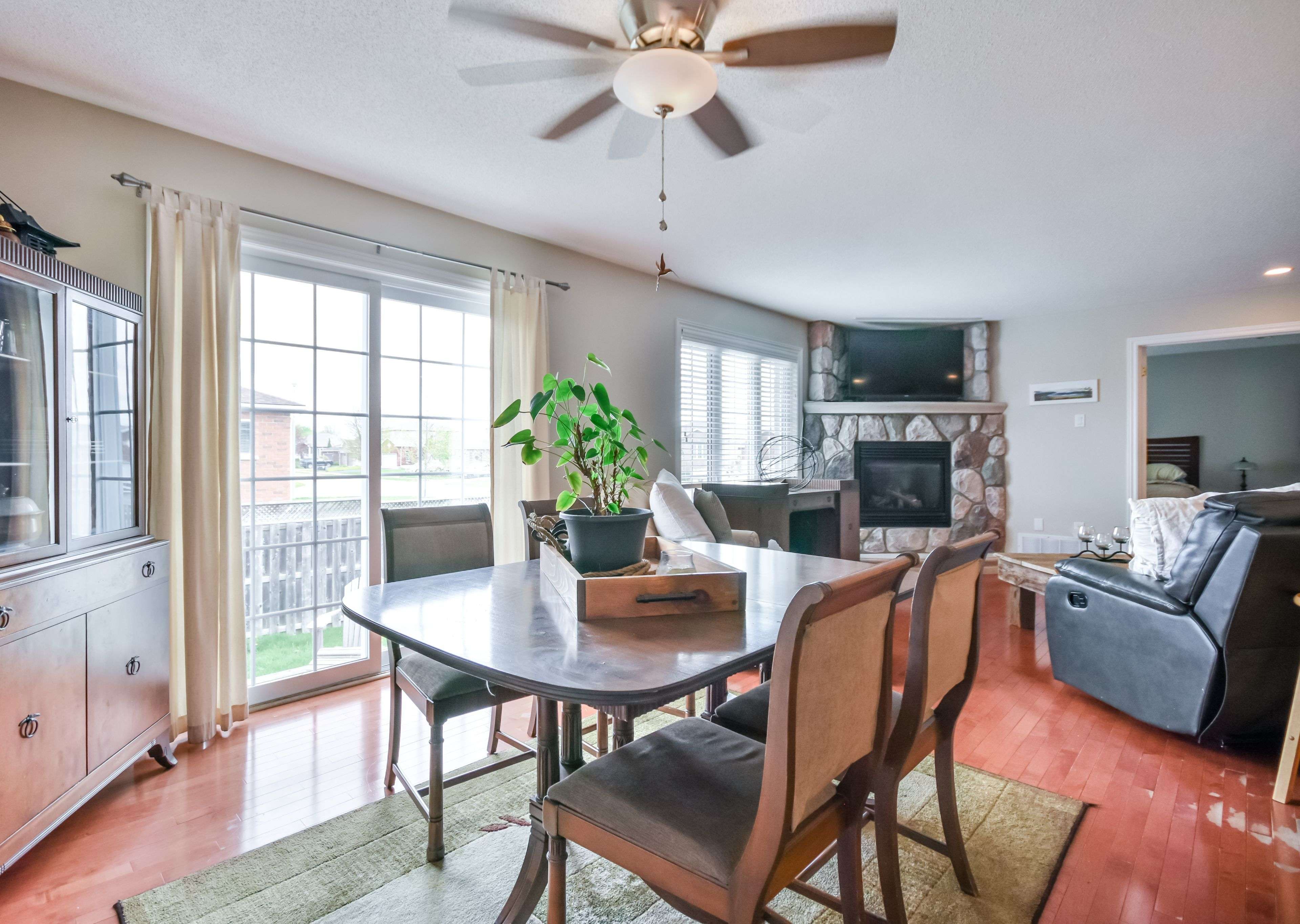 Springwater, ON L0L 1P0,44 Graham ST