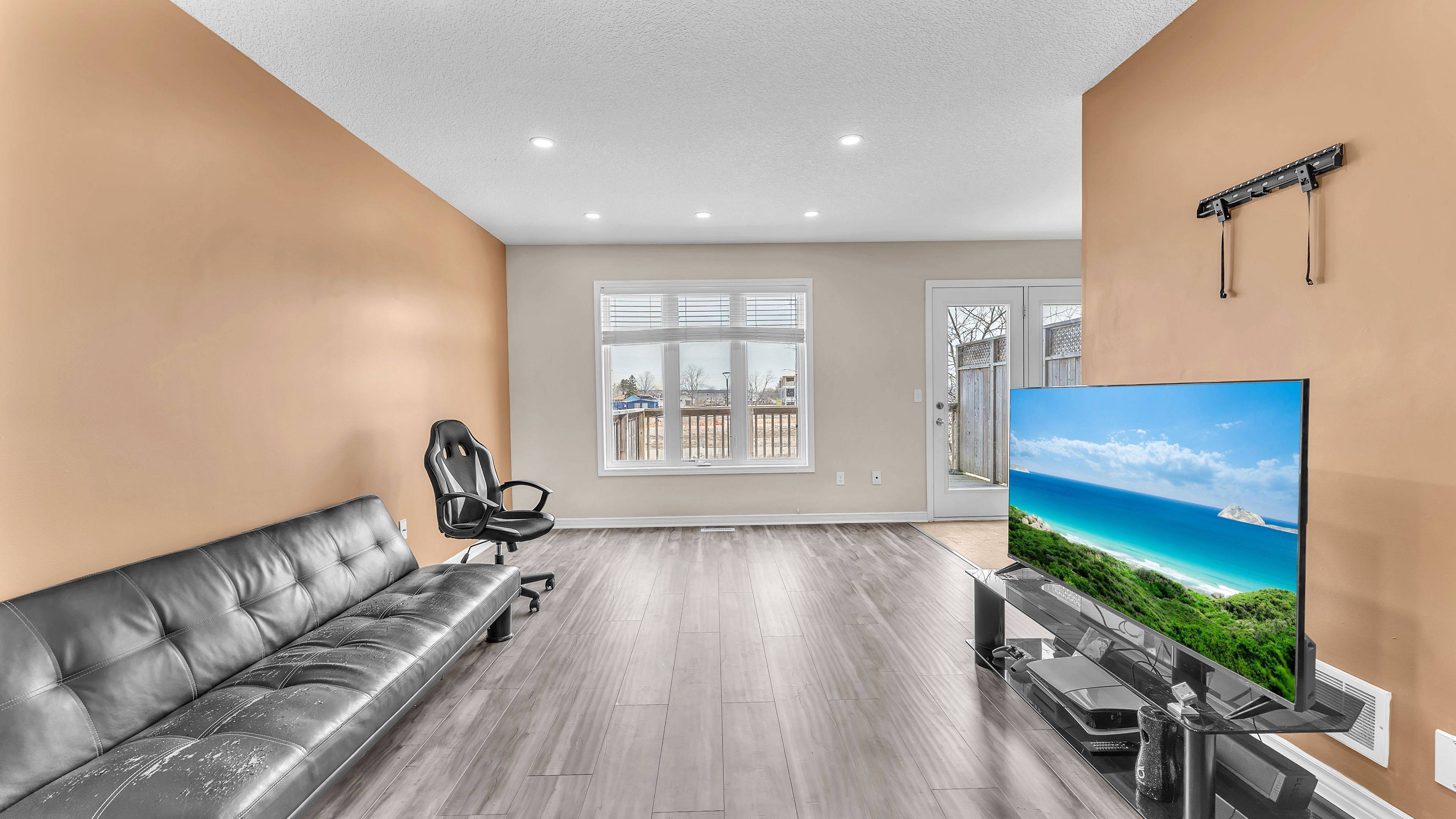London South, ON N6L 0B1,2635 Bateman TRL #28