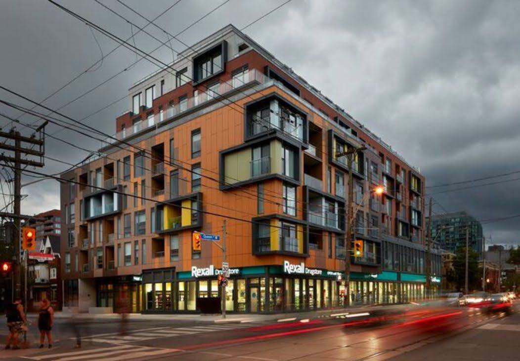 Toronto C01, ON M6J 0G4,1101 Queen ST W #105