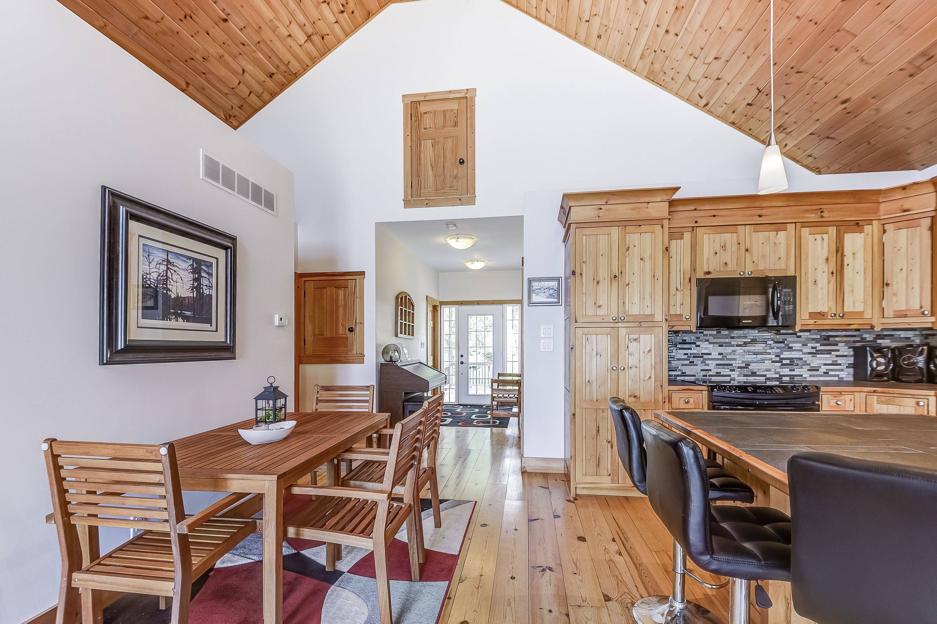 Wainfleet, ON L3K 5V4,10849 Lakeshore RD W