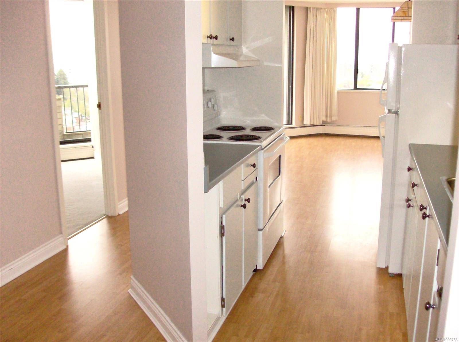 Victoria, BC V8V 1P7,620 Toronto St S #1104