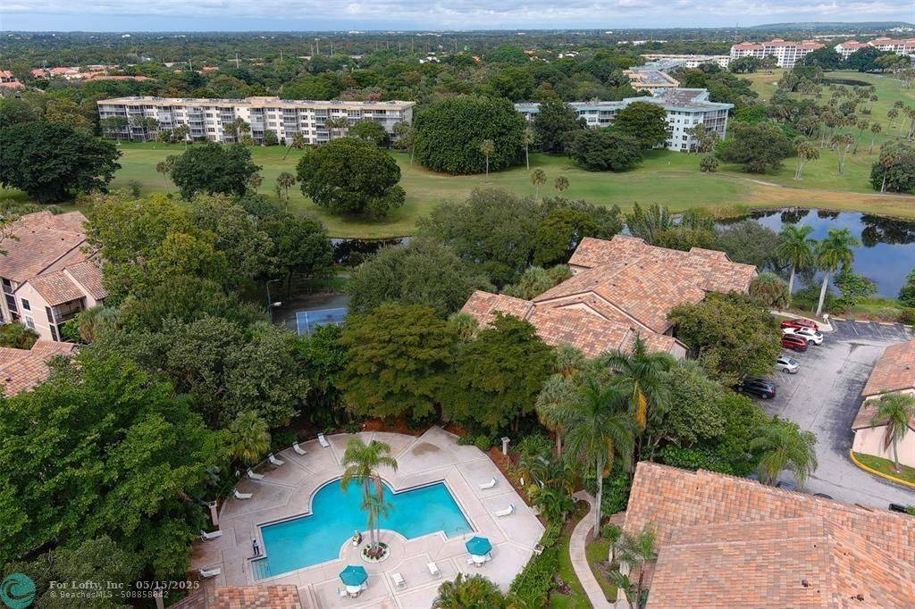 Pompano Beach, FL 33069,4201 W Mcnab Rd  #21