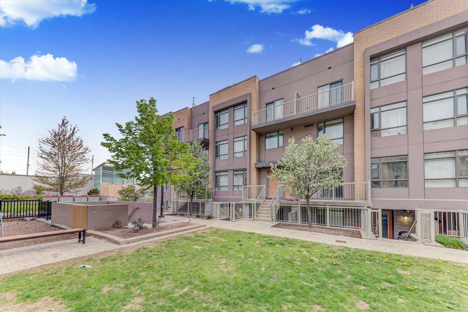Toronto E11, ON M1B 0C5,1070 Progress AVE #208