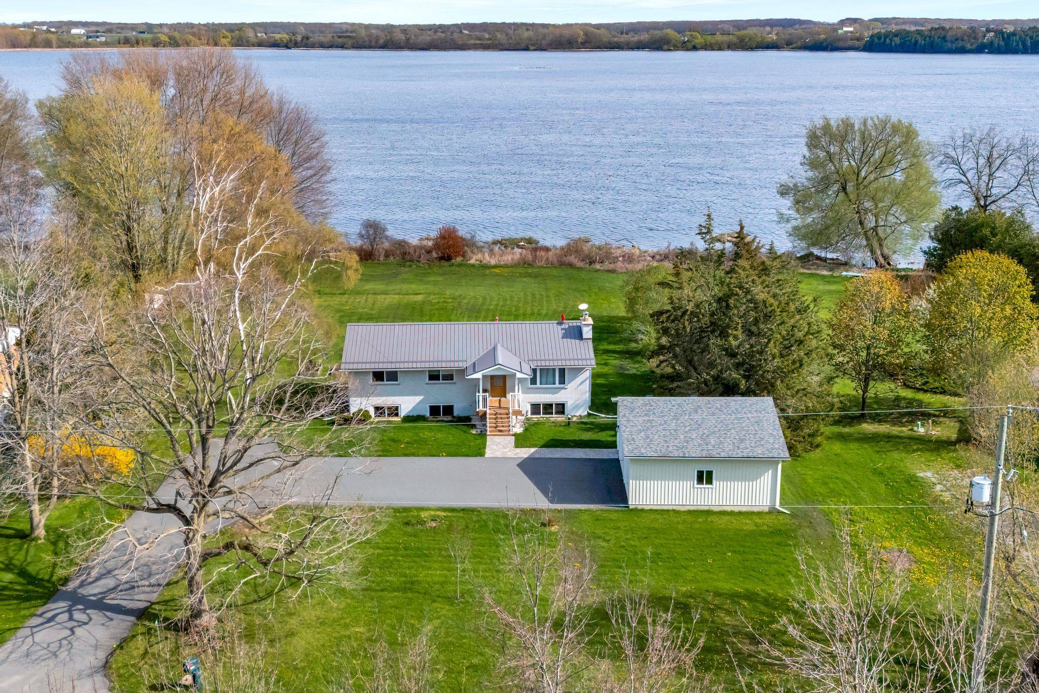 Prince Edward County, ON K0K 1T0,1583 Lakeside DR