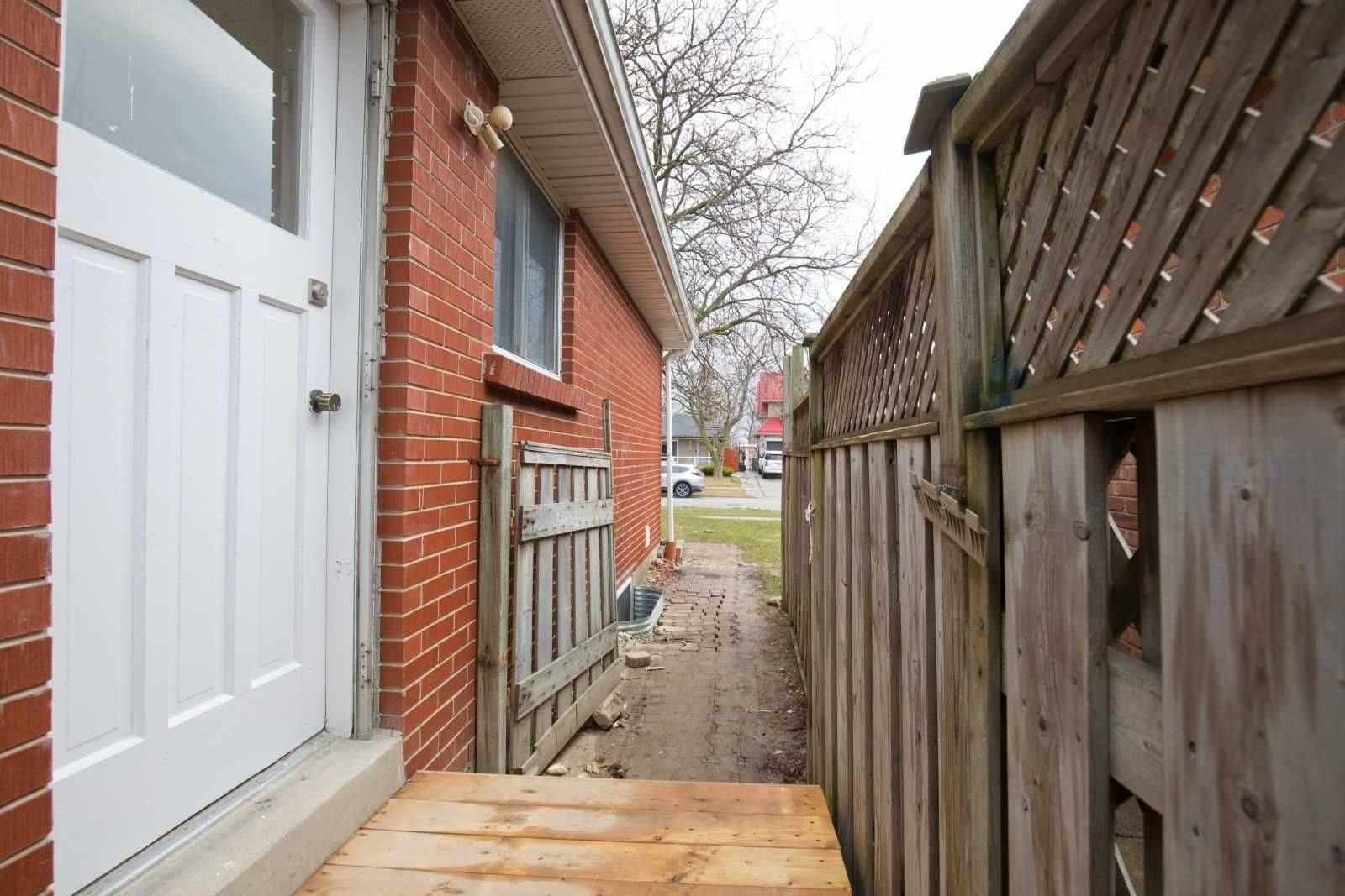 Brampton, ON L6S 1C5,4 Goodwood RD #Lower