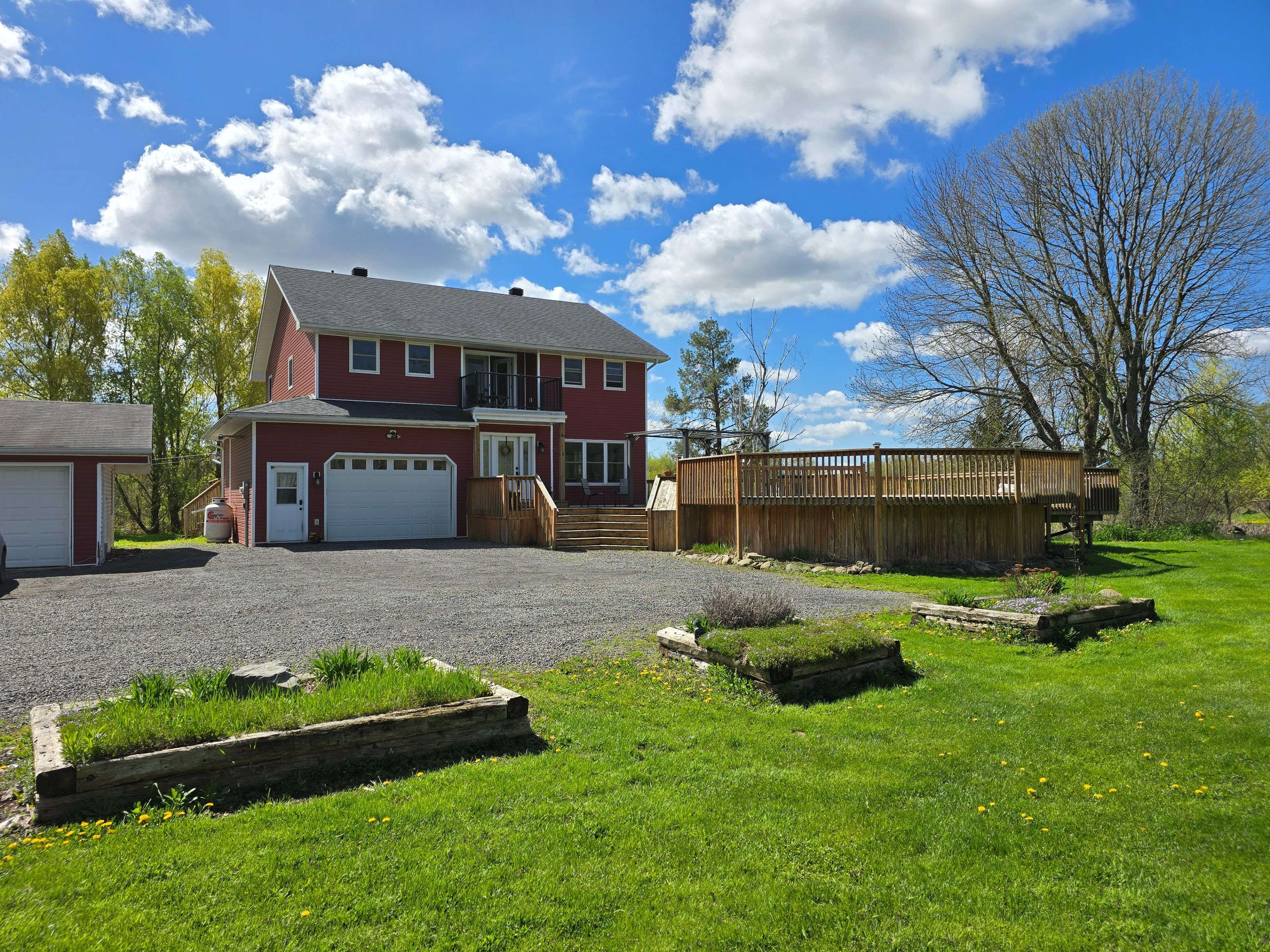 South Dundas, ON K0C 2H0,12473 Shannette RD