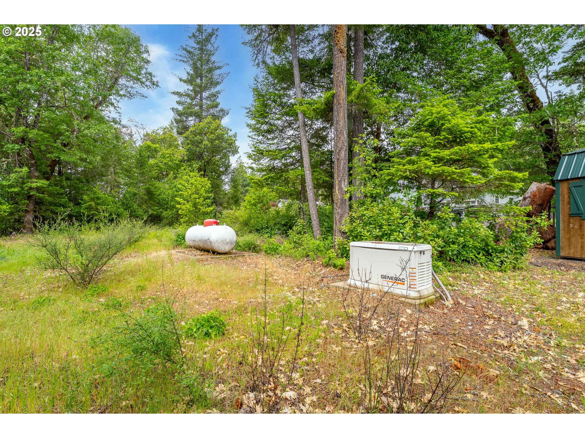Grants Pass, OR 97527,400 ROCKINGHORSE DR