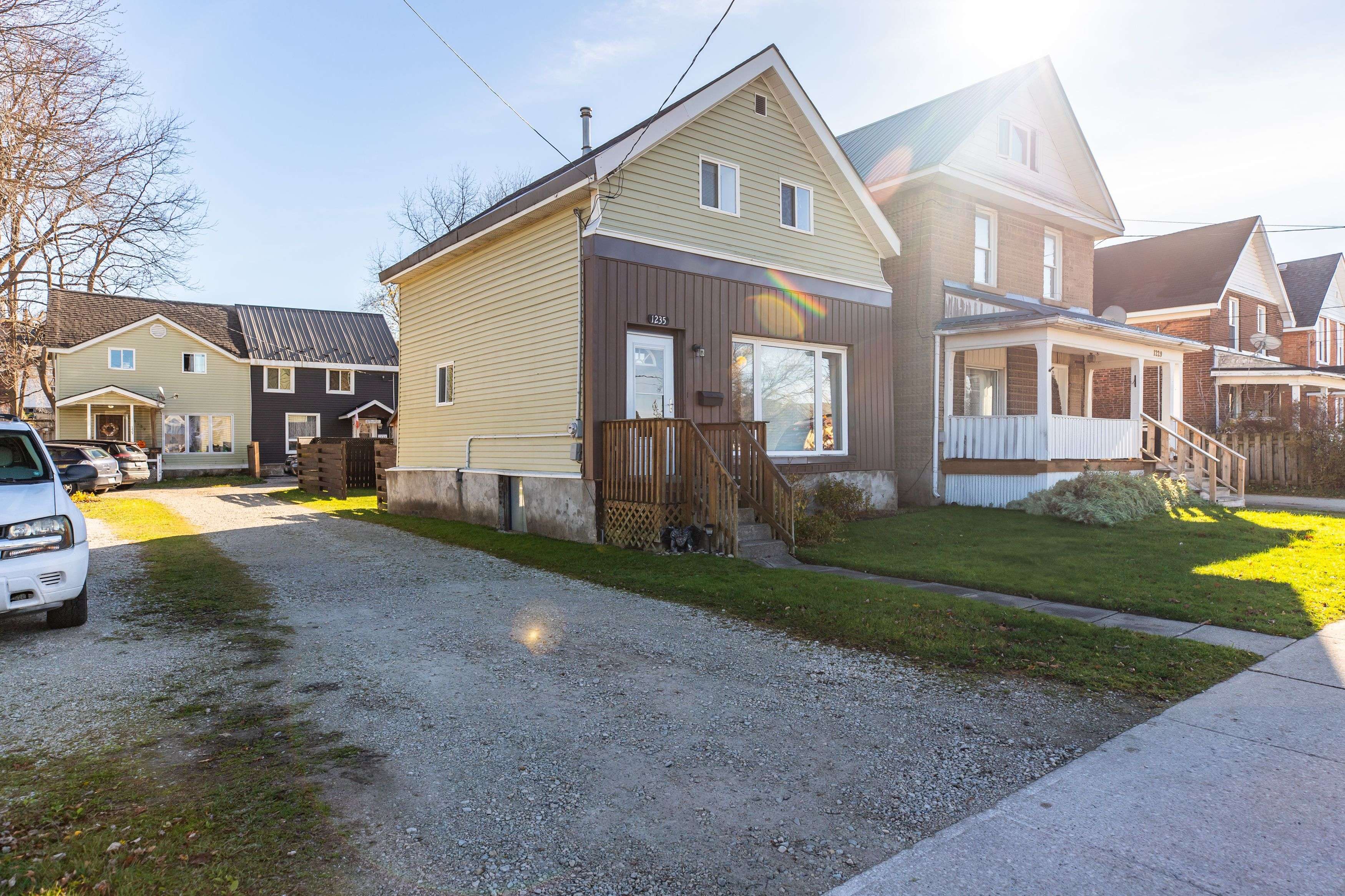 Owen Sound, ON N4K 2J2,1235 2nd AVE E