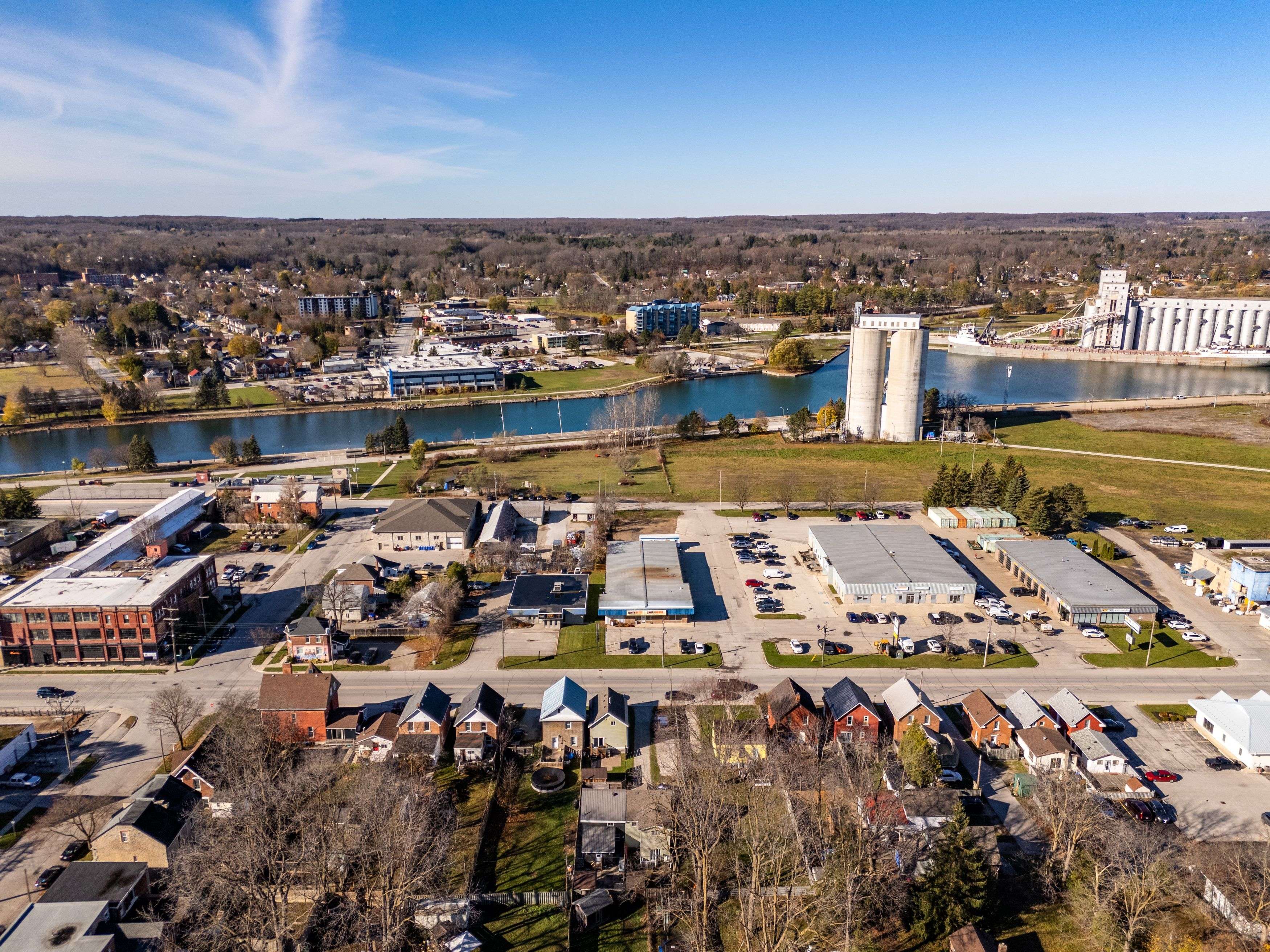 Owen Sound, ON N4K 2J2,1235 2nd AVE E