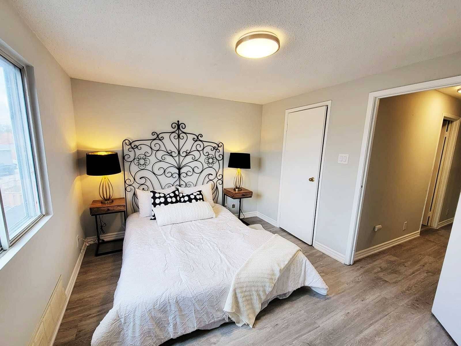 Kitchener, ON N2E 3J1,67 Valleyview RD #34