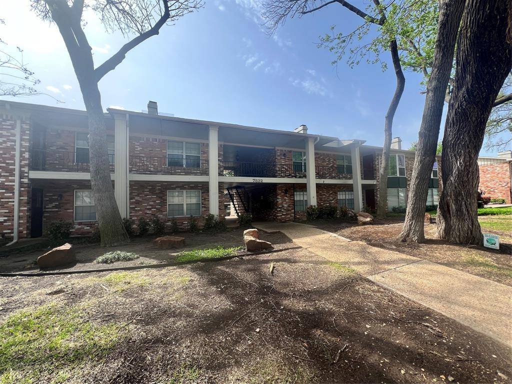 Dallas, TX 75230,7832 Royal Lane #203