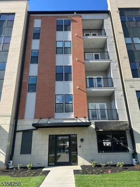 West Windsor Twp., NJ 08550,1 Culvert Dr Unit107 #107