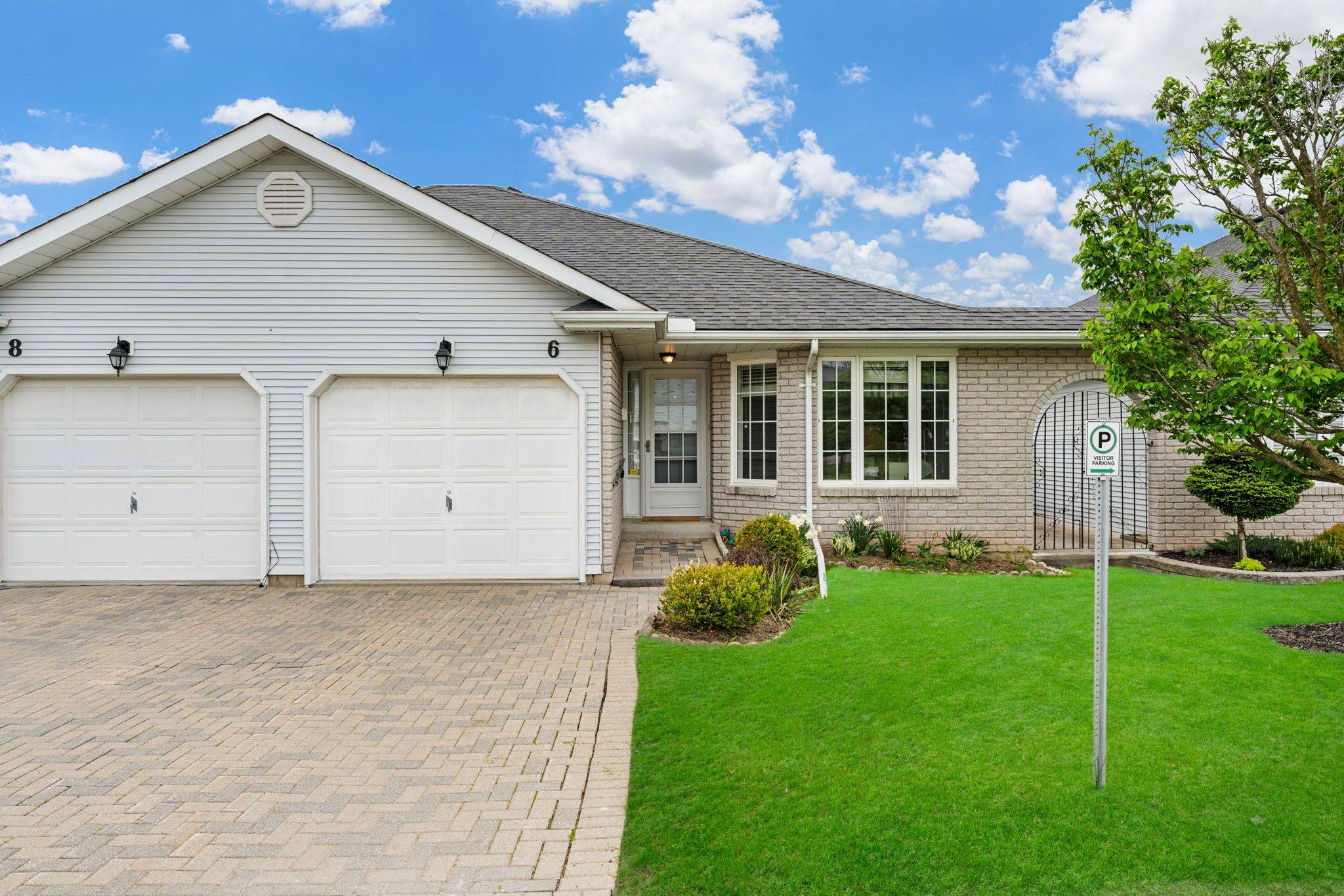 West Lincoln, ON L0R 2A0,6 Village DR