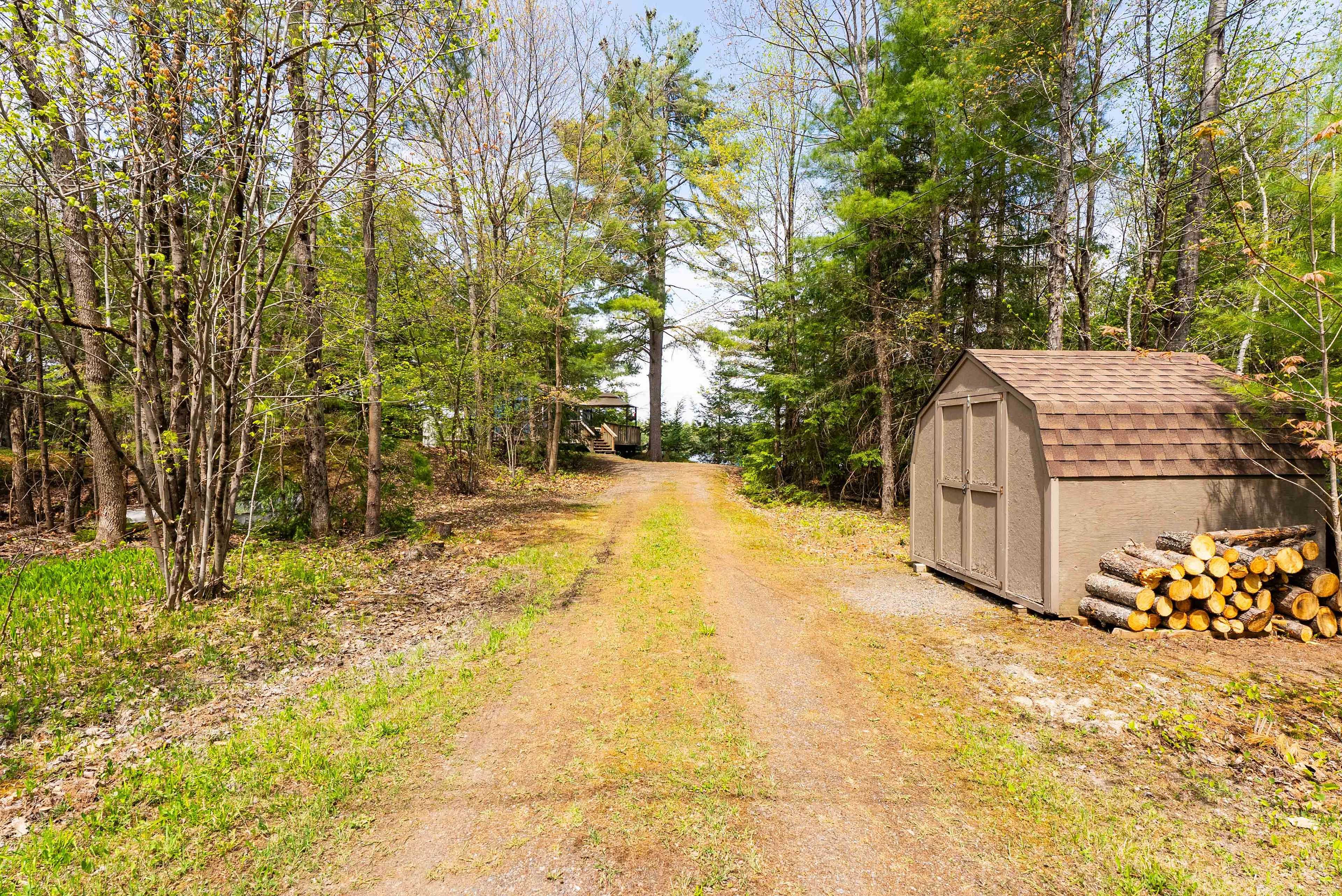 Gravenhurst, ON P1P 1R2,197 Haleway DR