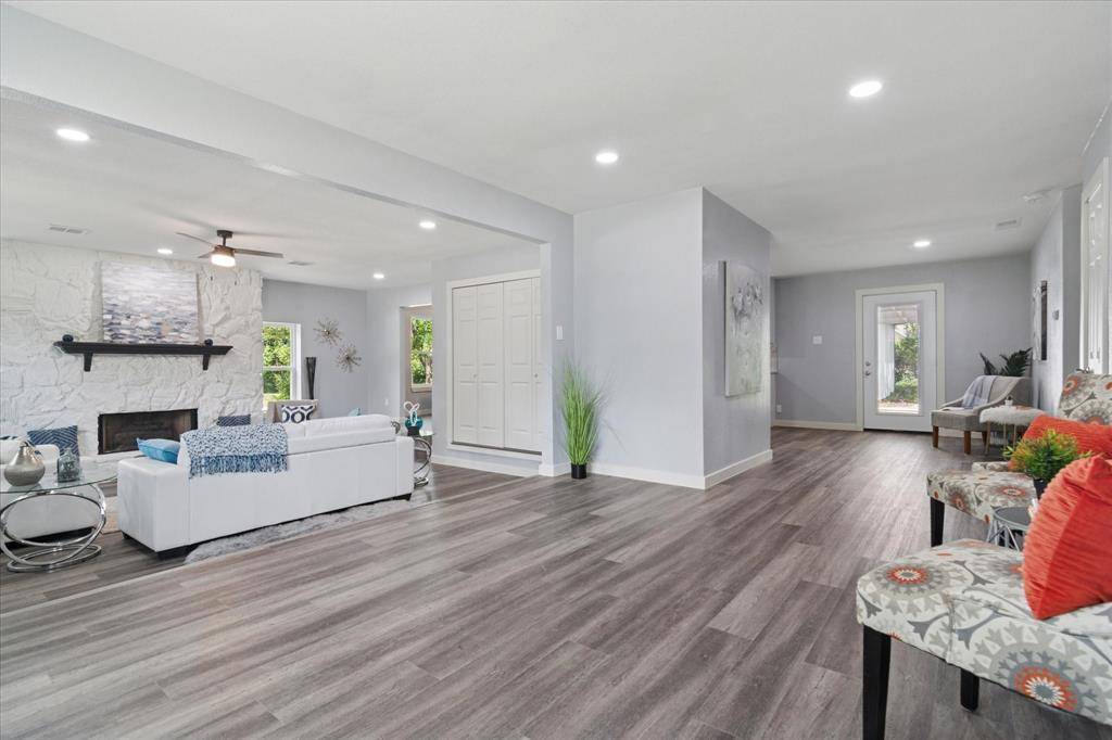 Plano, TX 75075,1425 Oakhill Drive