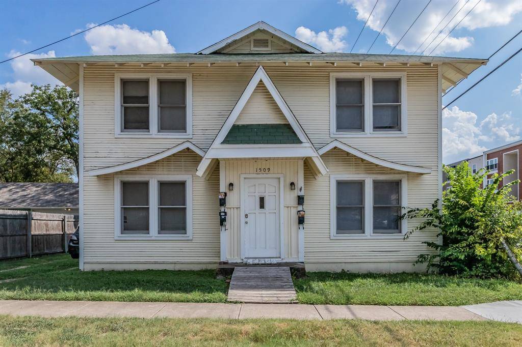 Fort Worth, TX 76110,1509 Park Place Avenue