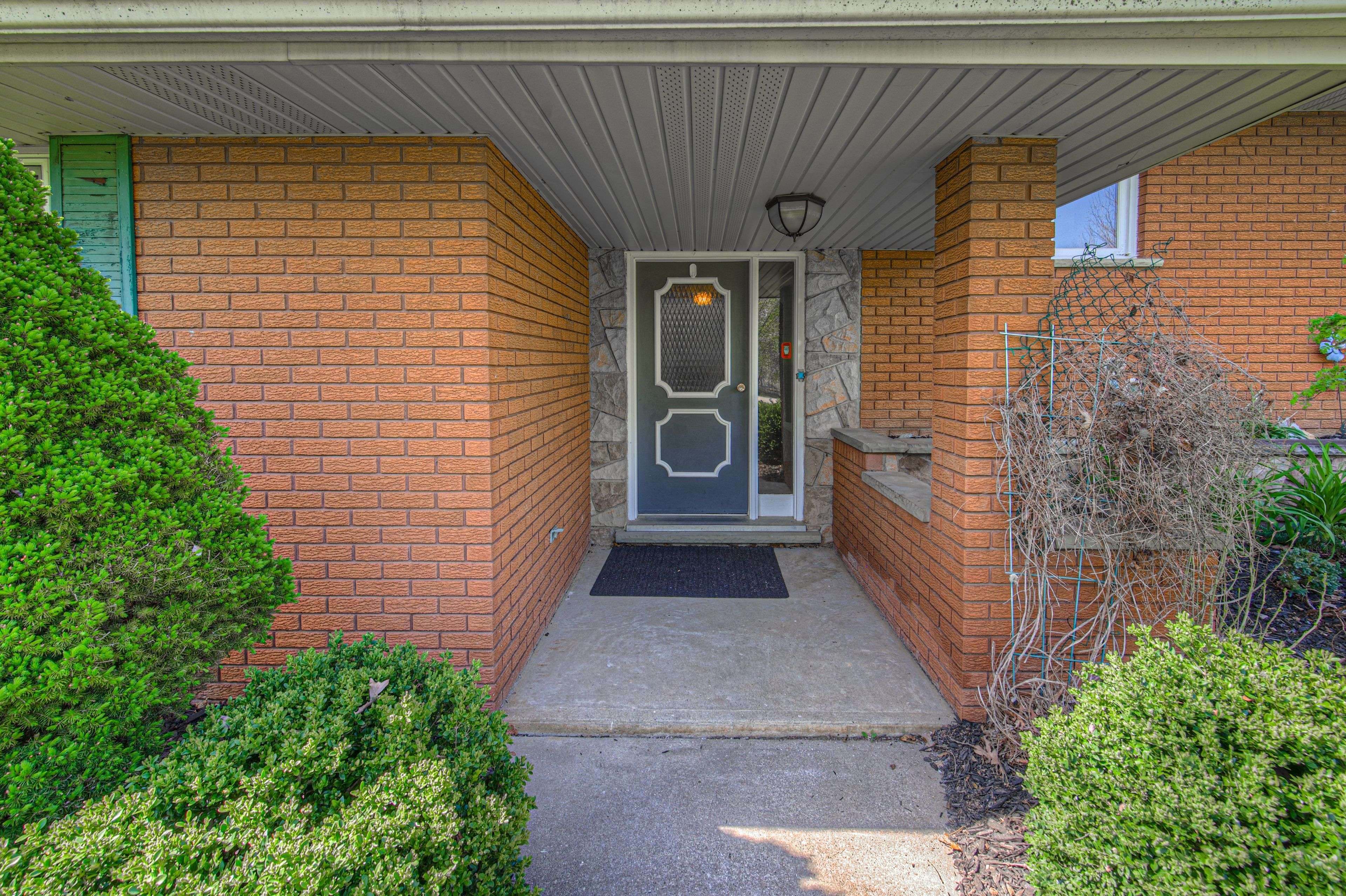 Brantford, ON N3L 3E3,129 Bethel RD