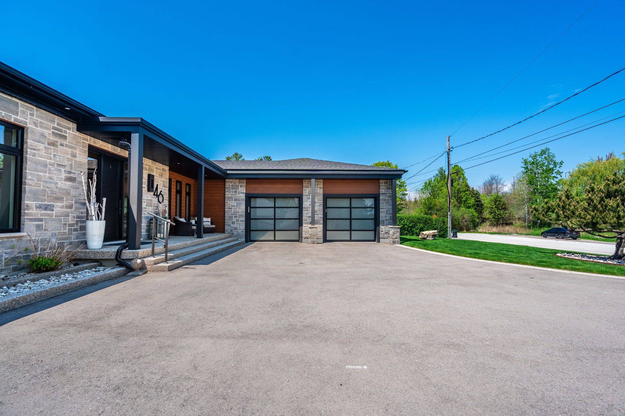 Hamilton, ON L9H 7A9,46 Zellens RD