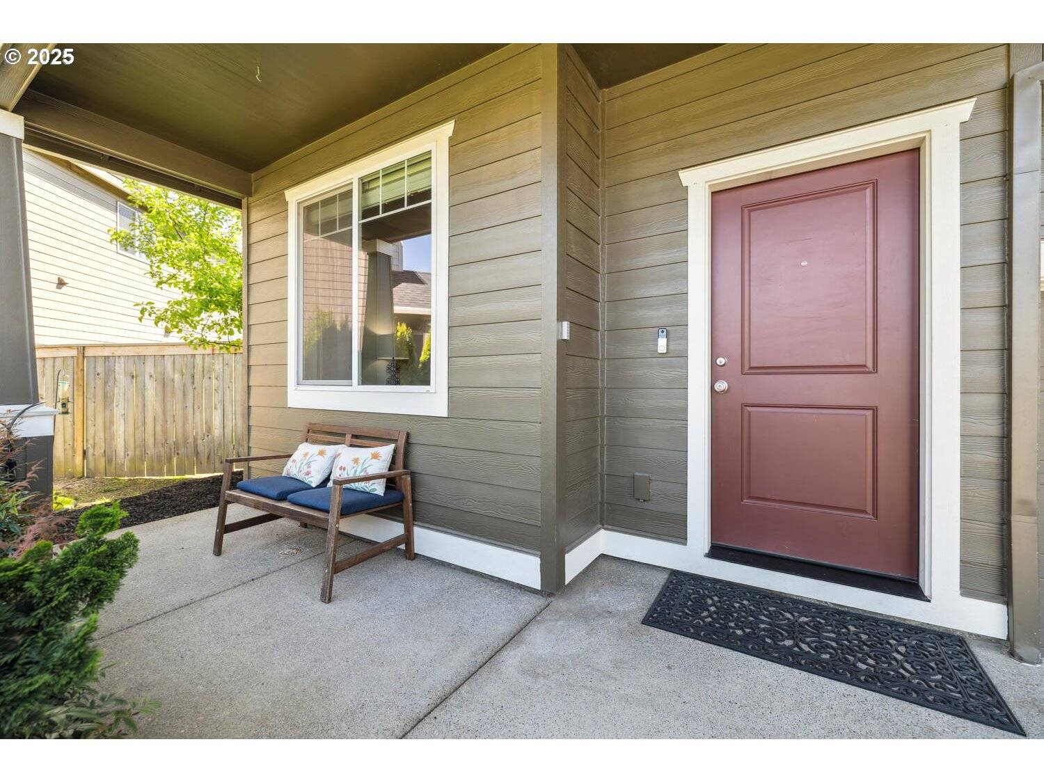 Ridgefield, WA 98642,819 N GIBERT CT