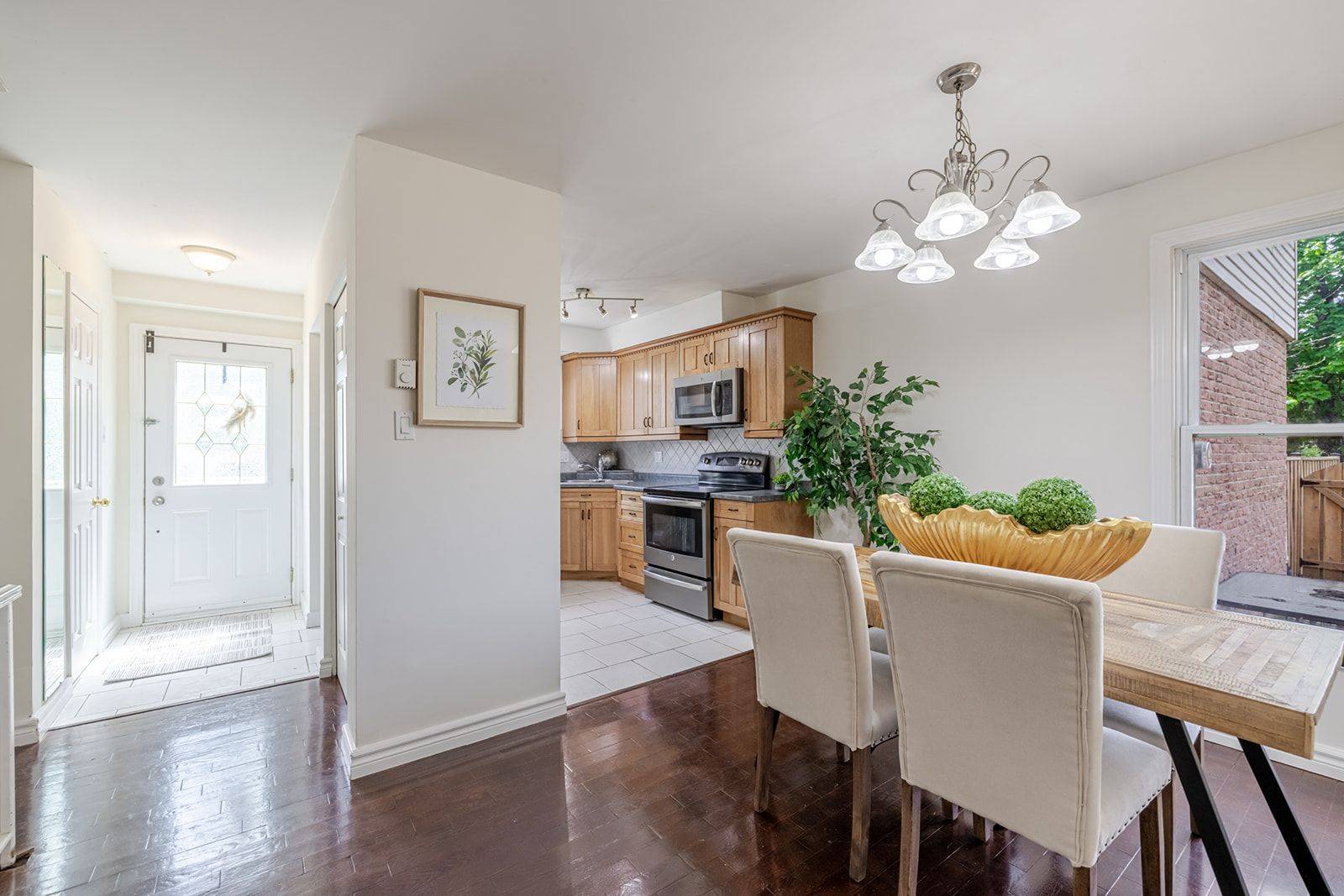 London East, ON N5W 5P5,230 Clarke RD #76