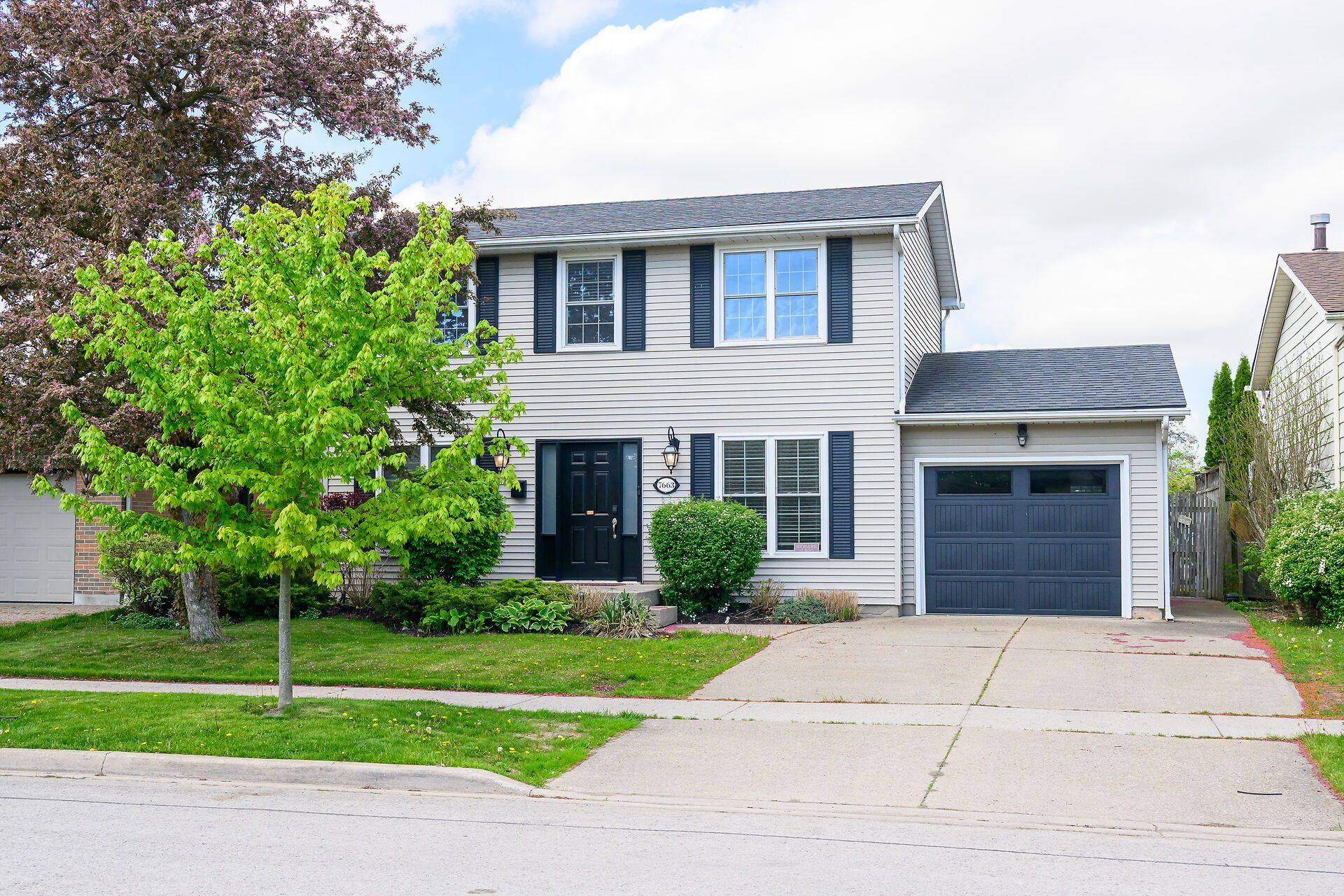 Niagara Falls, ON L2G 7M1,7663 Ronnie CRES