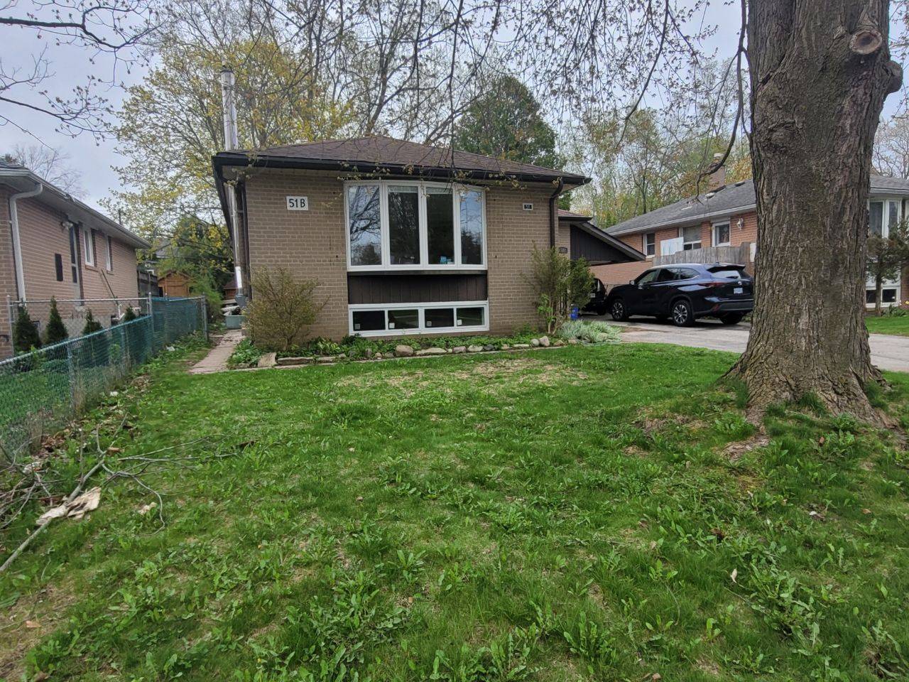 Aurora, ON L4G 2W6,51B Aurora Heights DR #Lower