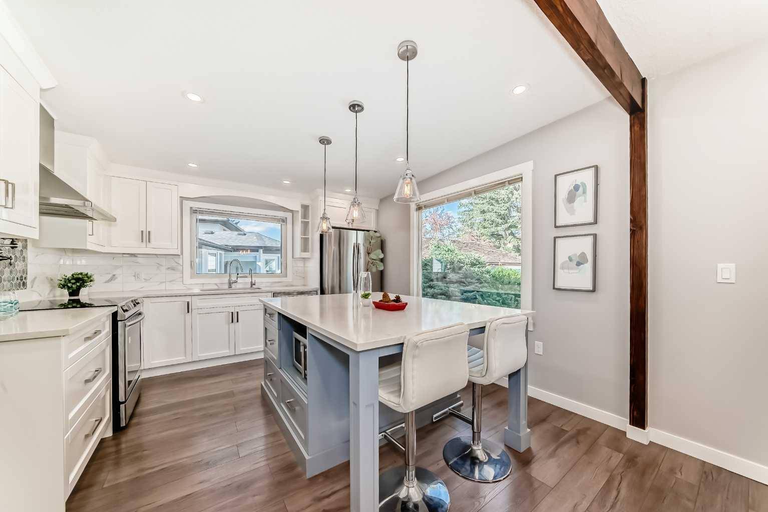 Calgary, AB T3A 2A5,5624 Dalcastle Rise NW